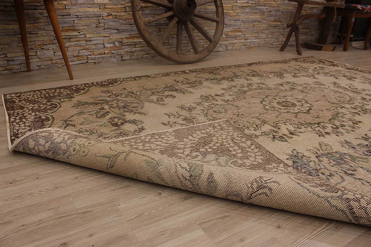 Classic Handwoven Rug, detail view 4, handmade rug, SKU 2422