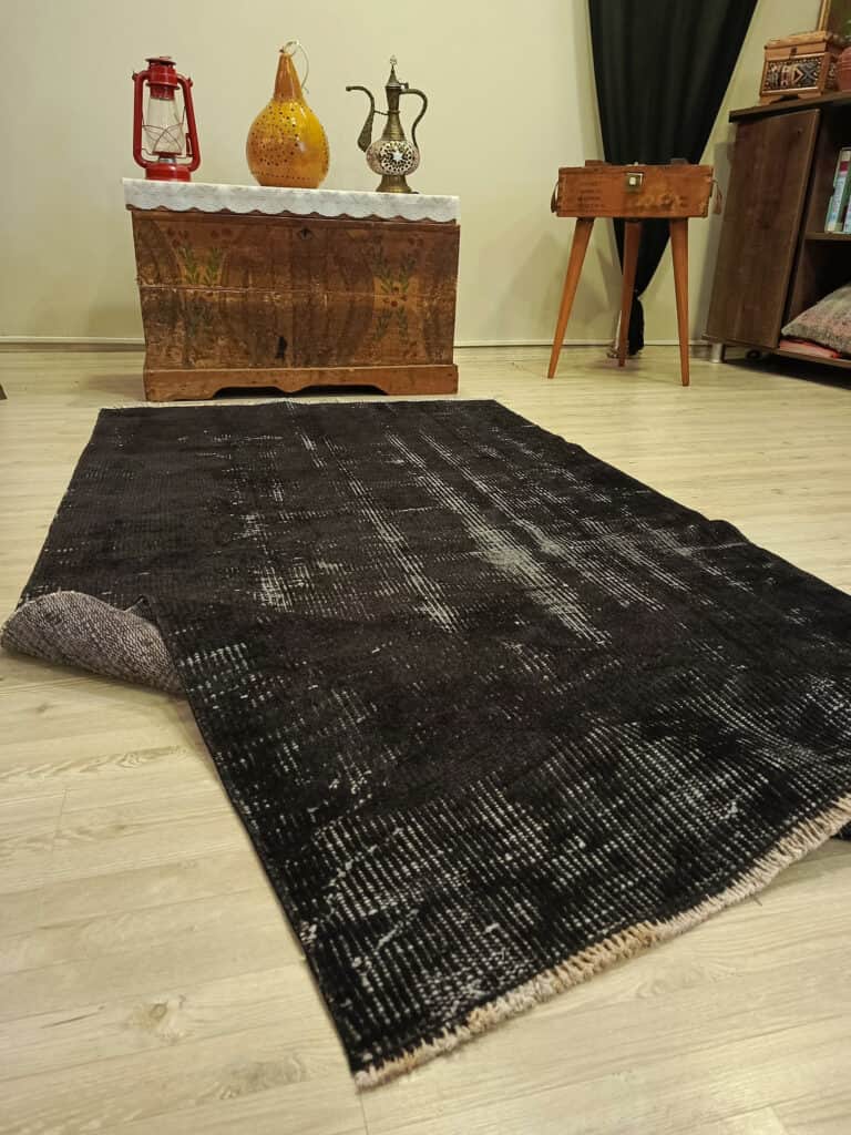 Vintage Wool-Woven Rug, detail view 4, handmade rug, SKU 10466