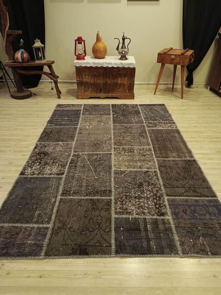 Handmade Vintage-Style Wool Patchwork Rug, Handmade rug, wool & silk wool/weave, size 160 × 230 cm, from Sivas, SKU 6396