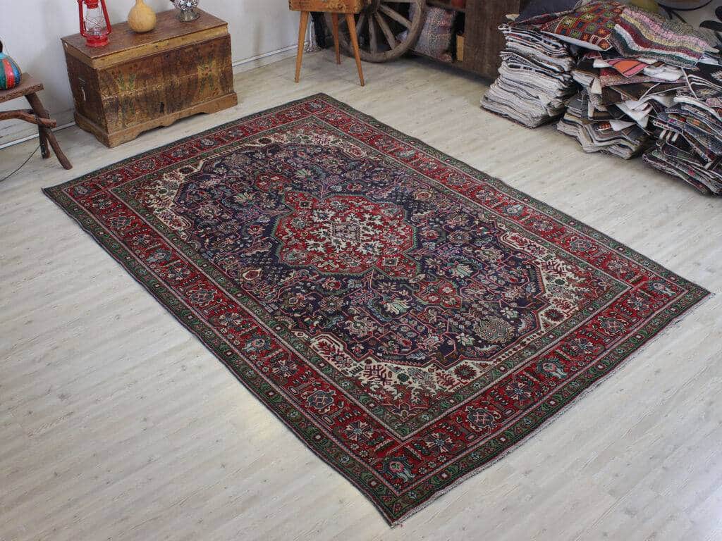 Vintage Hand-Woven Wool Rug, Handmade rug, wool wool/weave, size 194 × 290 cm, from Oushak, SKU 10557