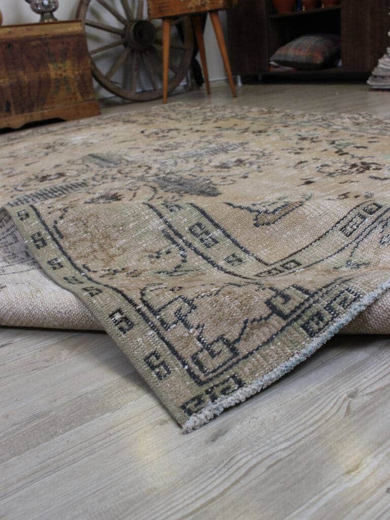 Vintage Hand-Woven Wool Rug, detail view 5, handmade rug, SKU 10591
