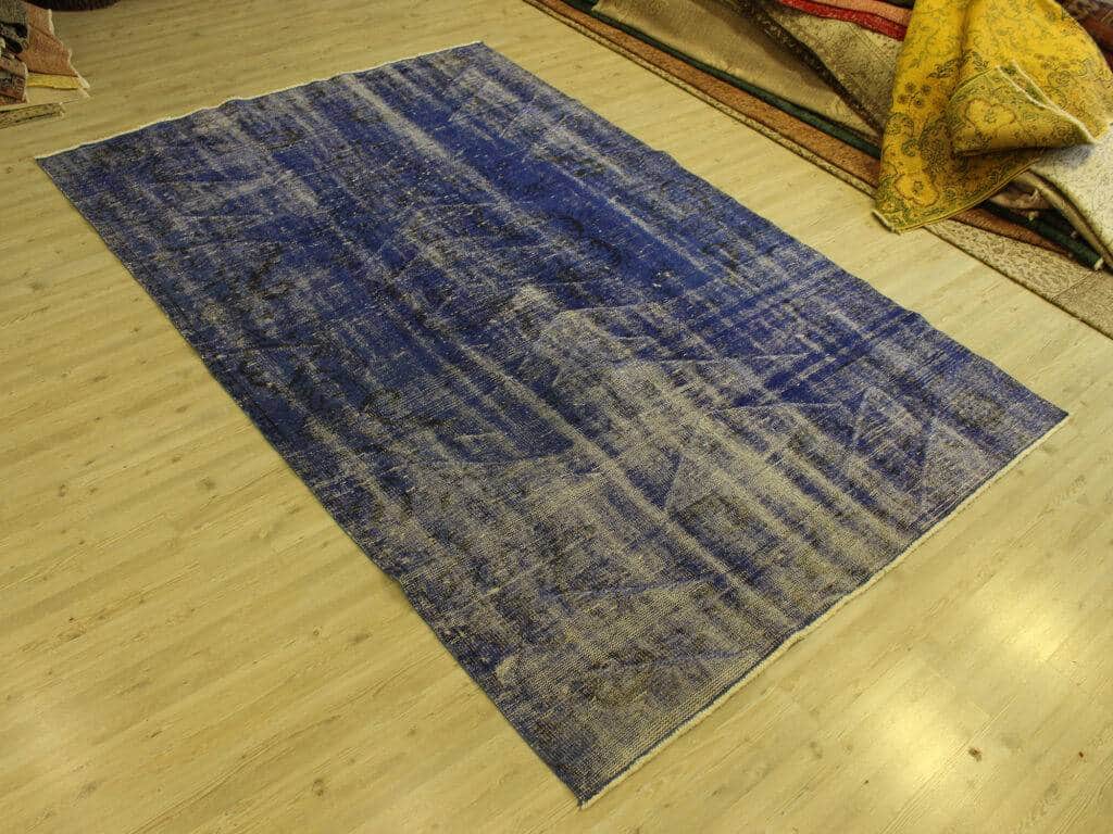 Vintage Distressed Hand-Knotted Rug, Handmade rug, wool, cotton & silk wool/weave, size 167 × 254 cm, from Bursa, SKU 10686