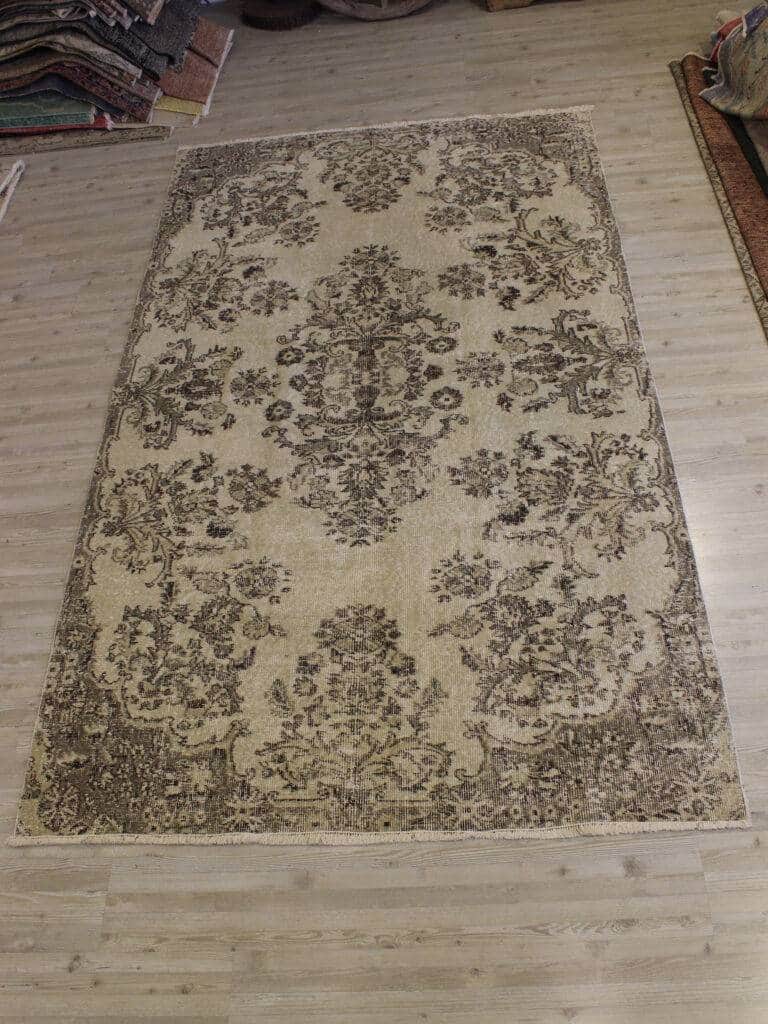 Wool Rug, detail view 2, handmade rug, SKU 10693