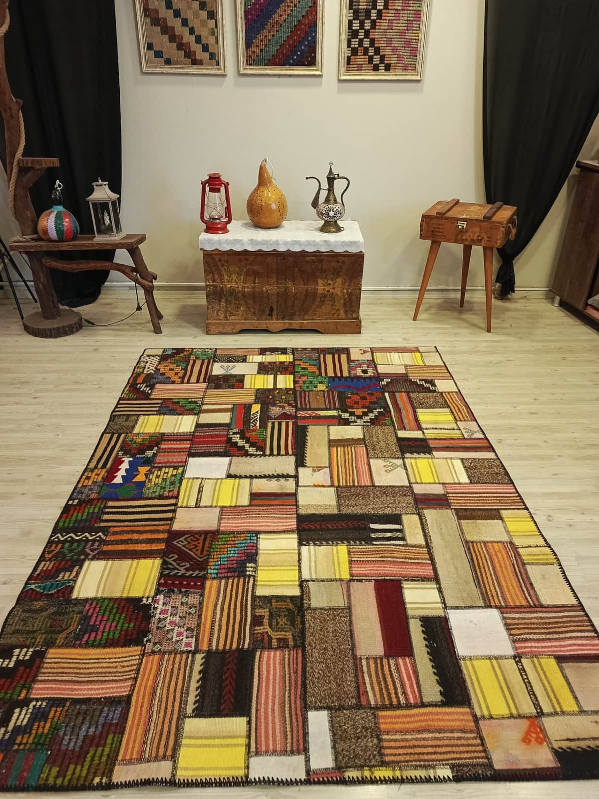 Classic Handwoven Patchwork Rug, vintage rug, Handmade, hand-knotted wool, size 160 × 220 cm, from Anatolia