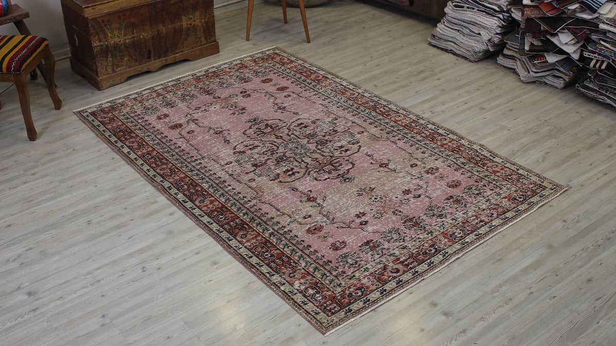 Vintage-Style Handmade Wool Rug, vintage rug, Handmade, hand-knotted wool & cotton, size 154 × 236 cm, from Kayseri