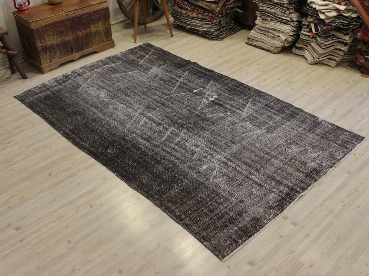 Distressed Vintage Handmade Rug, vintage rug, Handmade, hand-knotted wool, size 161 × 264 cm, from Hereke