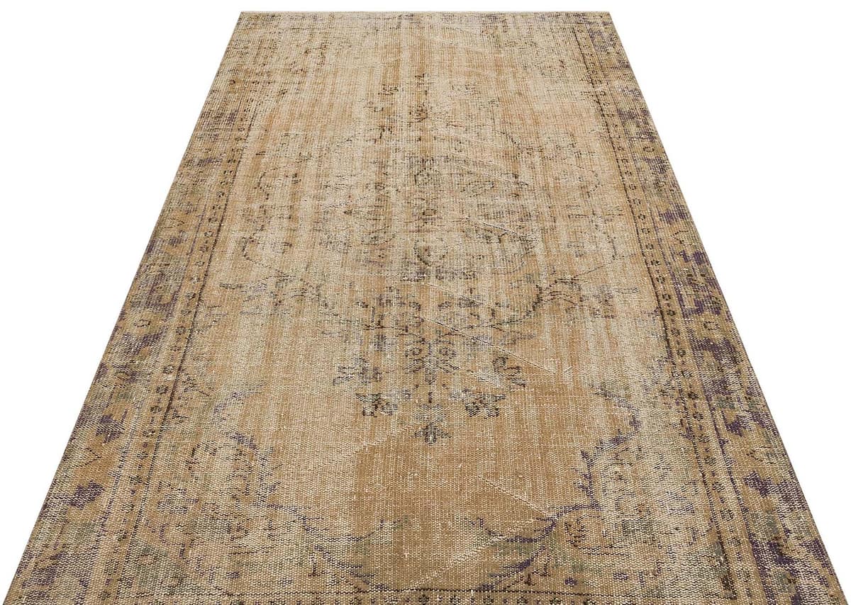 Anatolian-Patterned Distressed Rug, vintage rug, Handmade, hand-knotted silk, size 156 × 263 cm, from Kayseri
