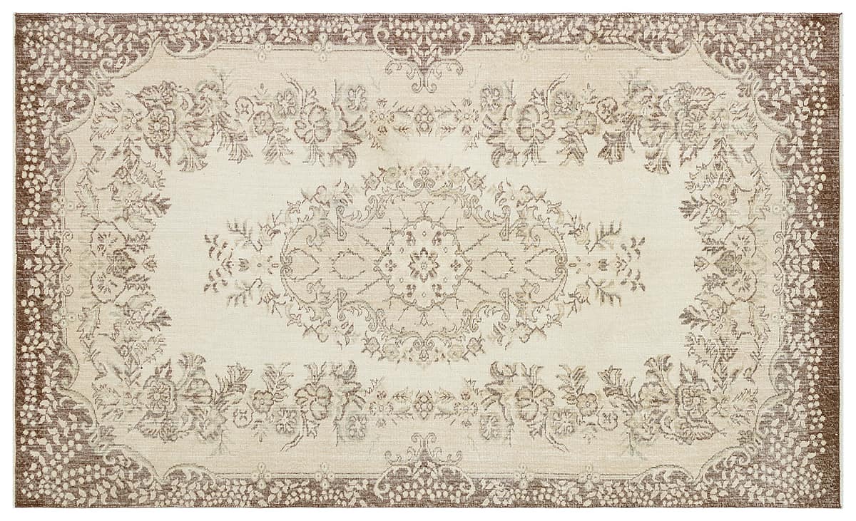 Vintage Wool-Woven Rug — detail view 3, handmade vintage rug