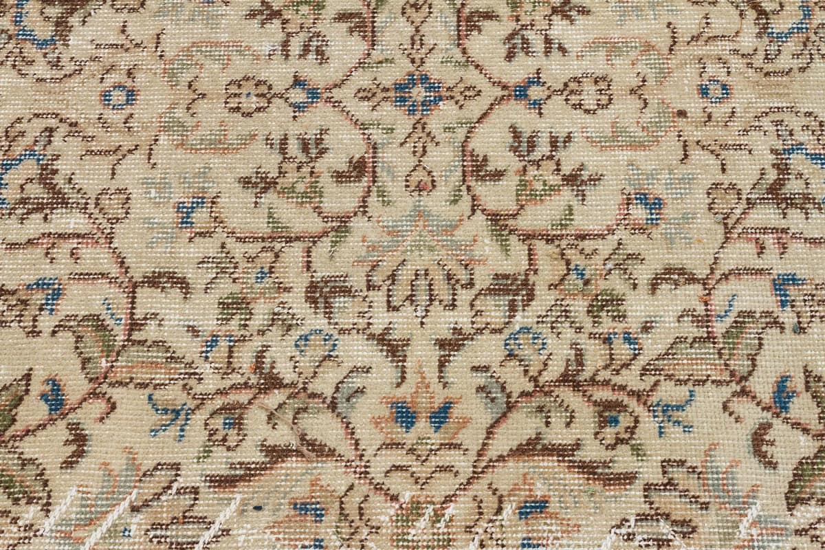 Vintage Hand-Woven Wool Rug — detail view 5, handmade vintage rug