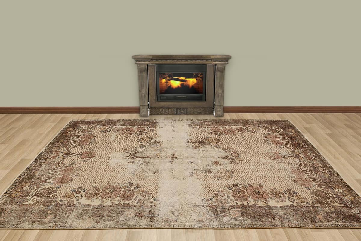 Distressed Vintage Rug, vintage rug, Handmade, hand-knotted wool & cotton, size 190 × 296 cm, from Konya