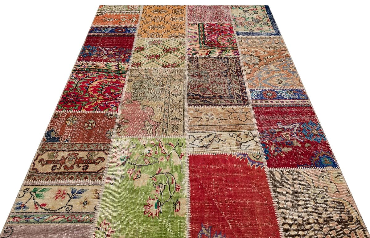 Patchwork-Style Distressed Rug, vintage rug, Handmade, hand-knotted wool, size 160 × 230 cm, from Bergama