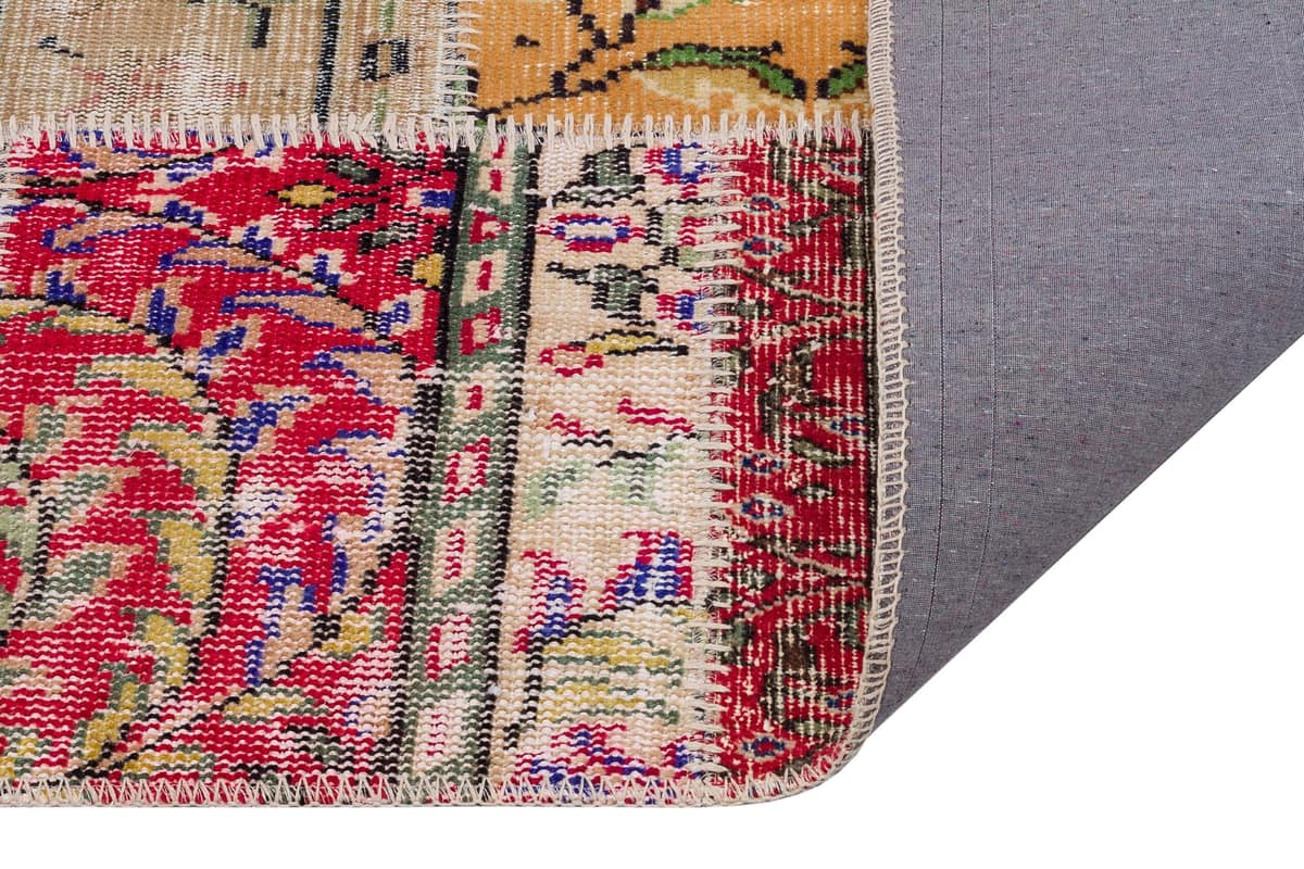 Antique-Style Wool Rug — detail view 3, handmade vintage rug