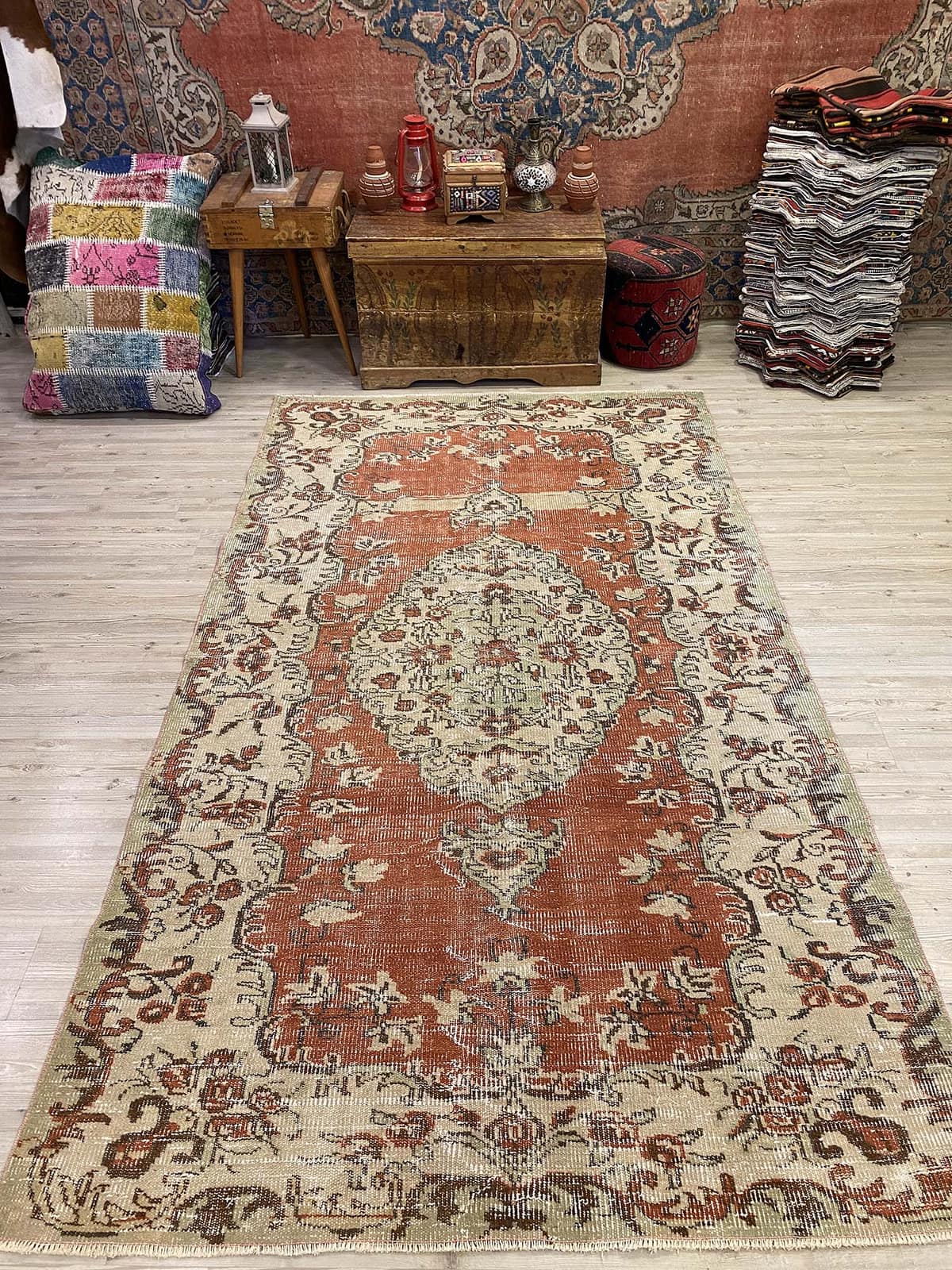 Unique Distressed Vintage Rug, vintage rug, Handmade, hand-knotted wool, size 160 × 277 cm, from Cappadocia