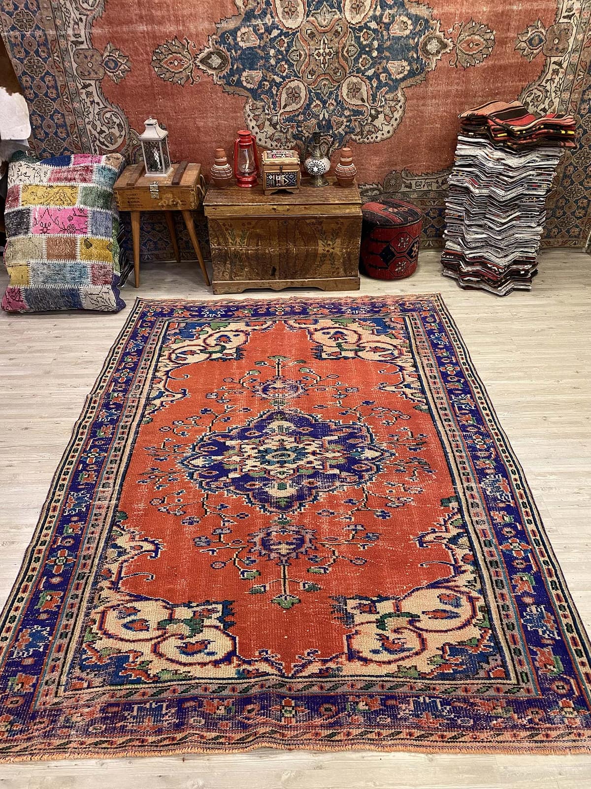 Imperial Textured Distressed Vintage Rug, vintage rug, Handmade, hand-knotted wool, size 185 × 251 cm, from Gördes