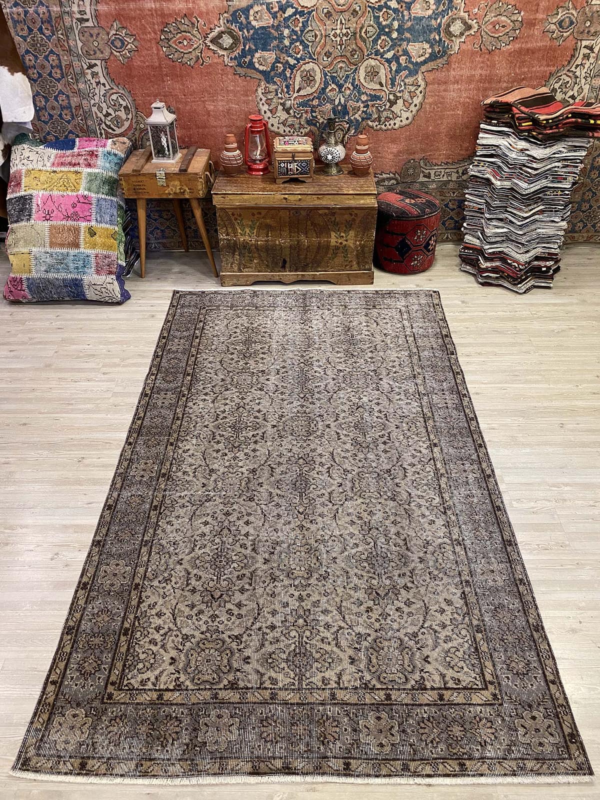 Distressed Vintage Rug, vintage rug, Handmade, hand-knotted silk, size 148 × 254 cm, from Milas