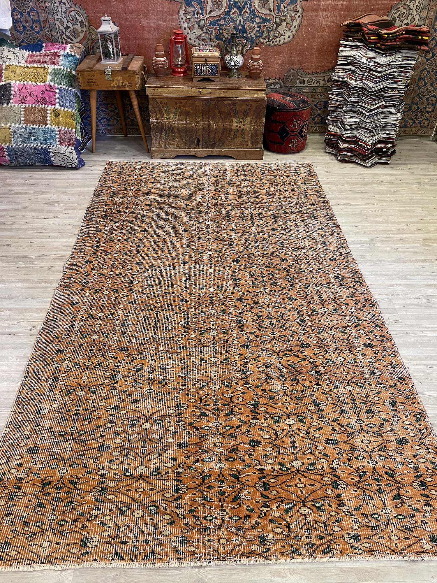 Ottoman Distressed Vintage Rug, vintage rug, Handmade, hand-knotted wool & cotton, size 164 × 286 cm, from Bergama