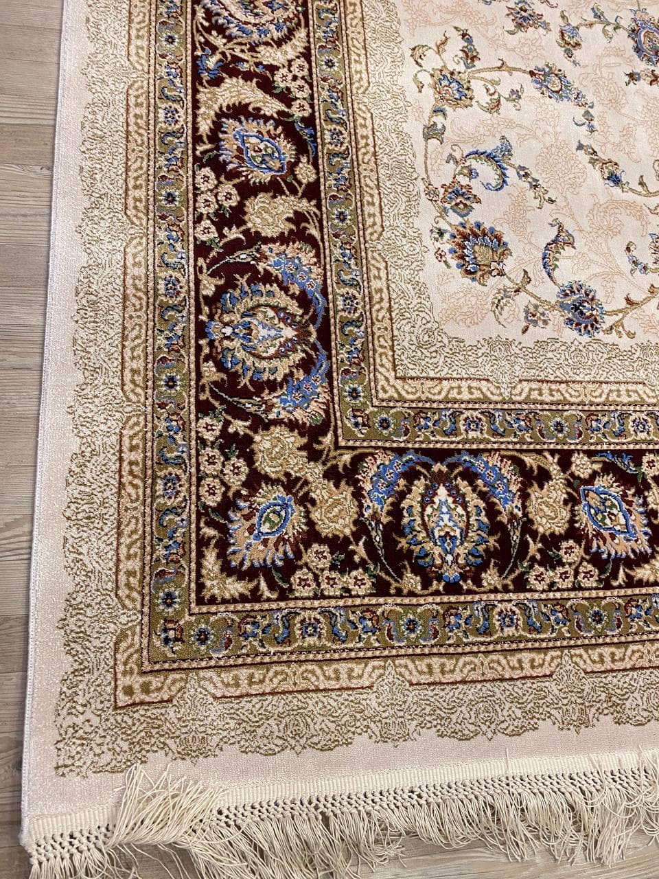 Majestic Appeal Sumer Rug — detail view 2, machine vintage rug