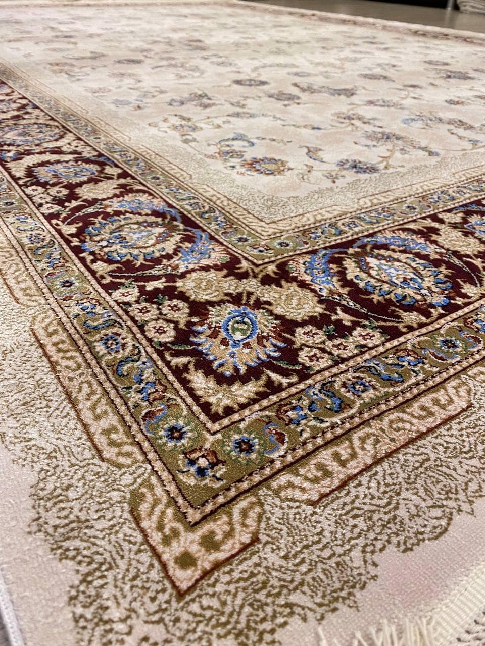Majestic Appeal Sumer Rug — detail view 3, machine vintage rug
