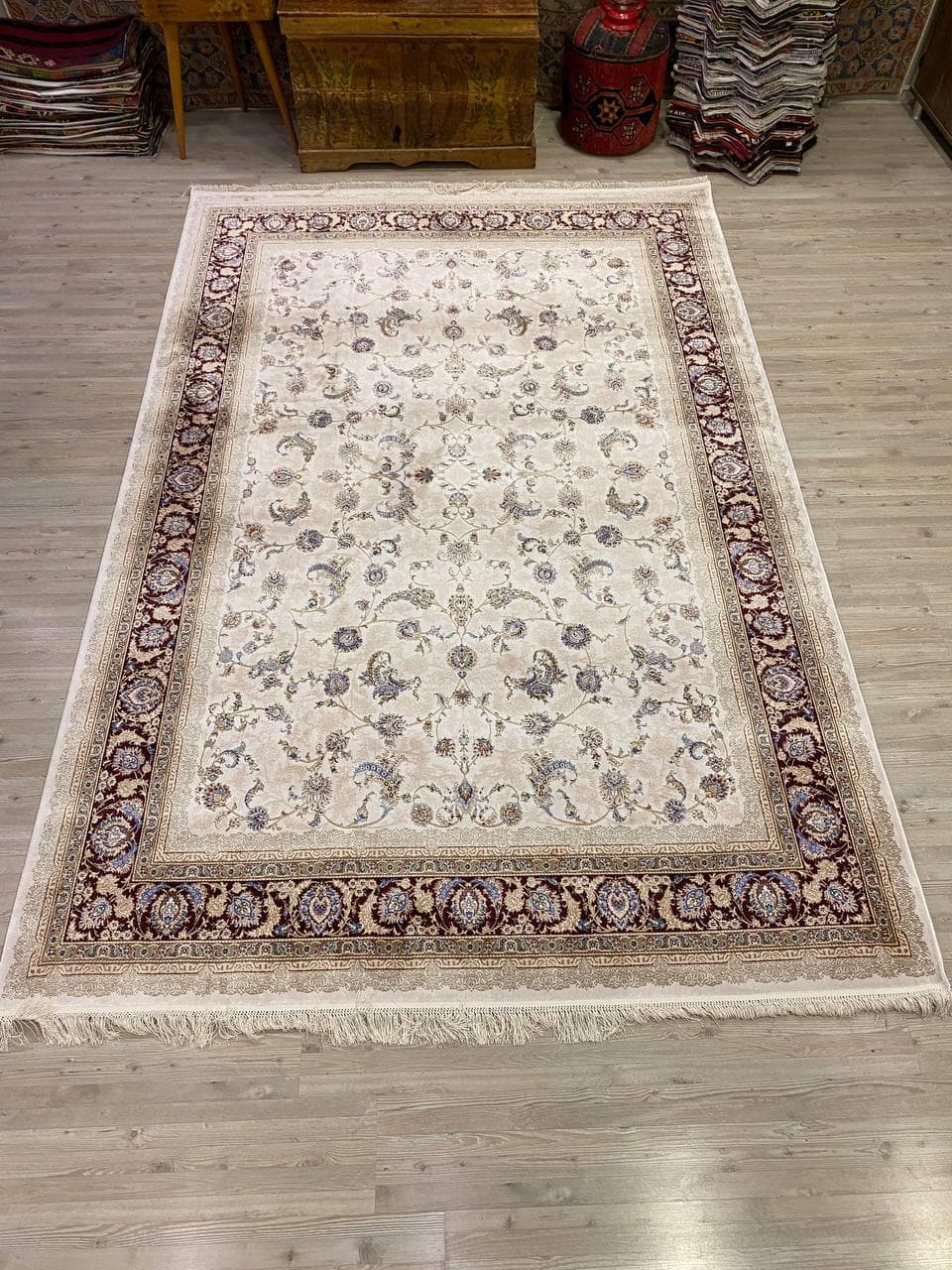 Majestic Appeal Sumer Rug — detail view 5, machine vintage rug