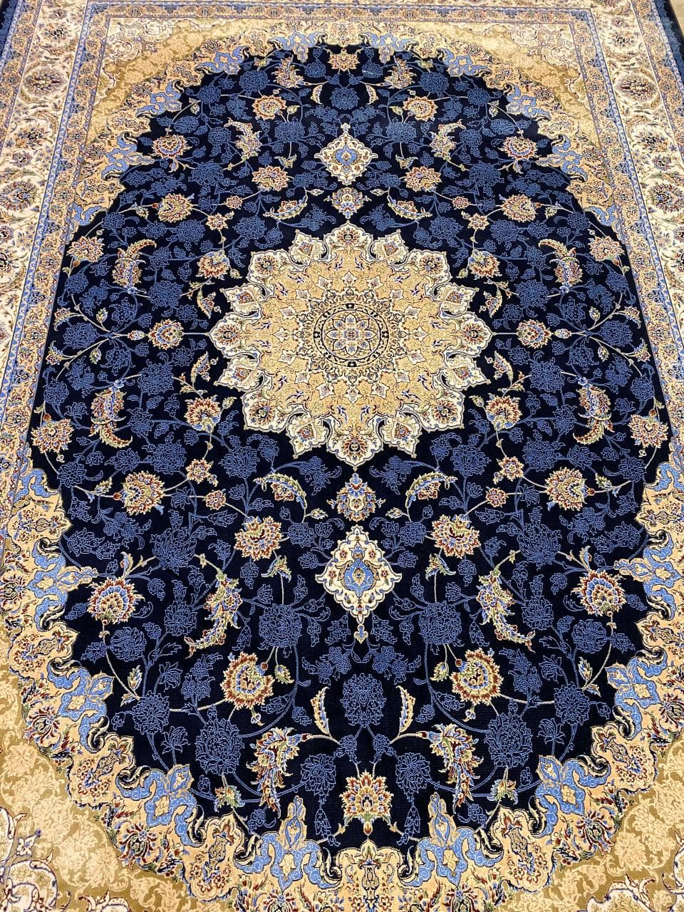Vintage Glamour Summer Rug — detail view 4, machine vintage rug