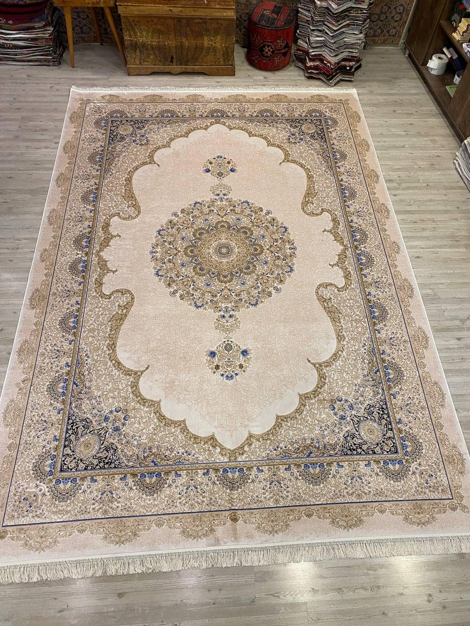 Elegance Harmony Sumer Rug — detail view 5, machine vintage rug
