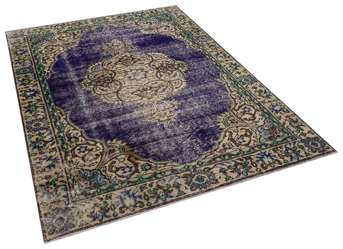 Handmade Rug with Unique Anatolian Patterns, vintage rug, Handmade, hand-knotted wool & silk, size 166 × 233 cm, from Ladik