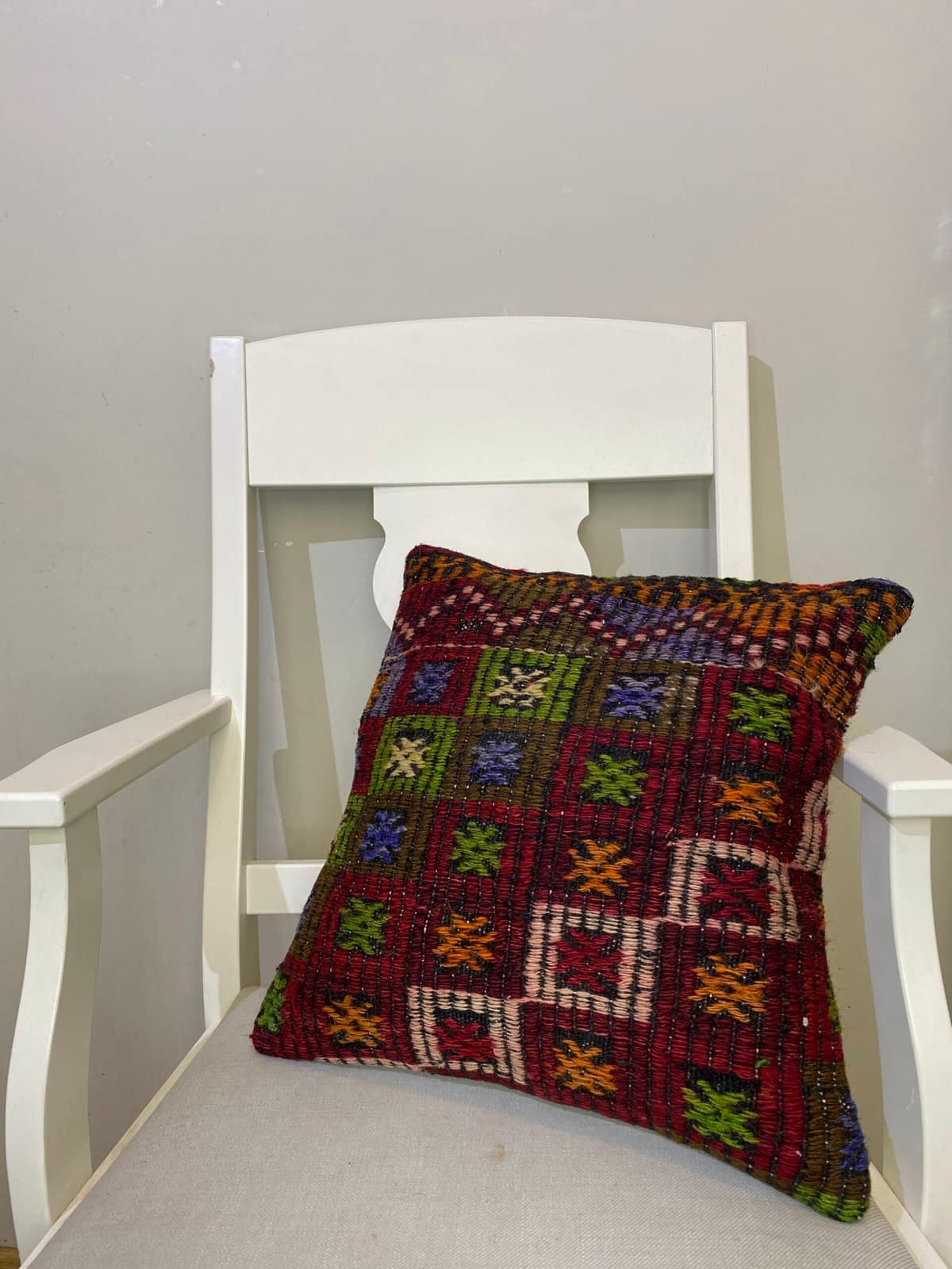 Hand-Woven Pillow Cover, vintage rug, Kilim, hand-knotted silk, size 45 × 45 cm, from Demirci