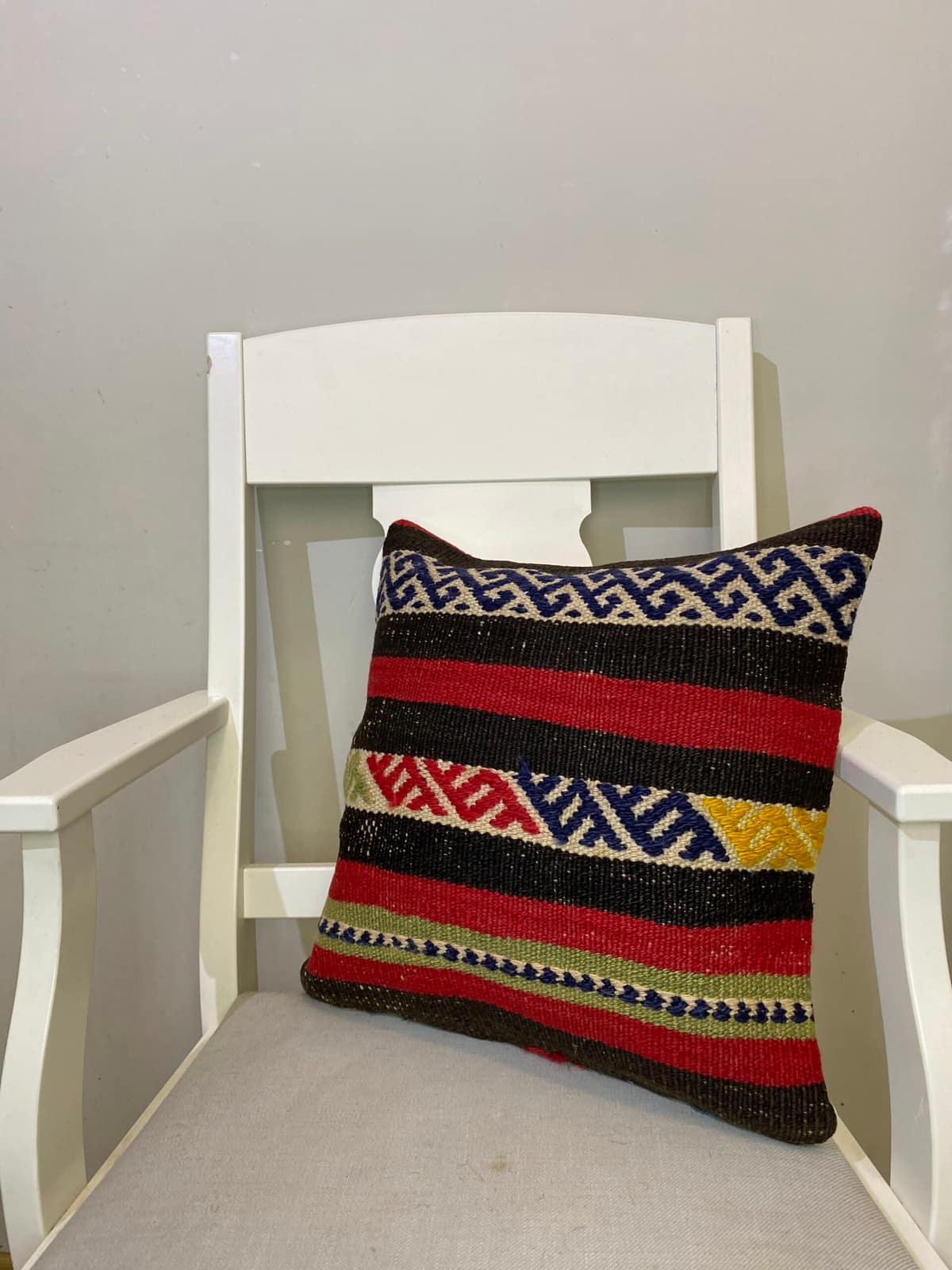 Hand-Woven Pillowcase, vintage rug, Kilim, hand-knotted cotton, size 45 × 45 cm, from Anatolia