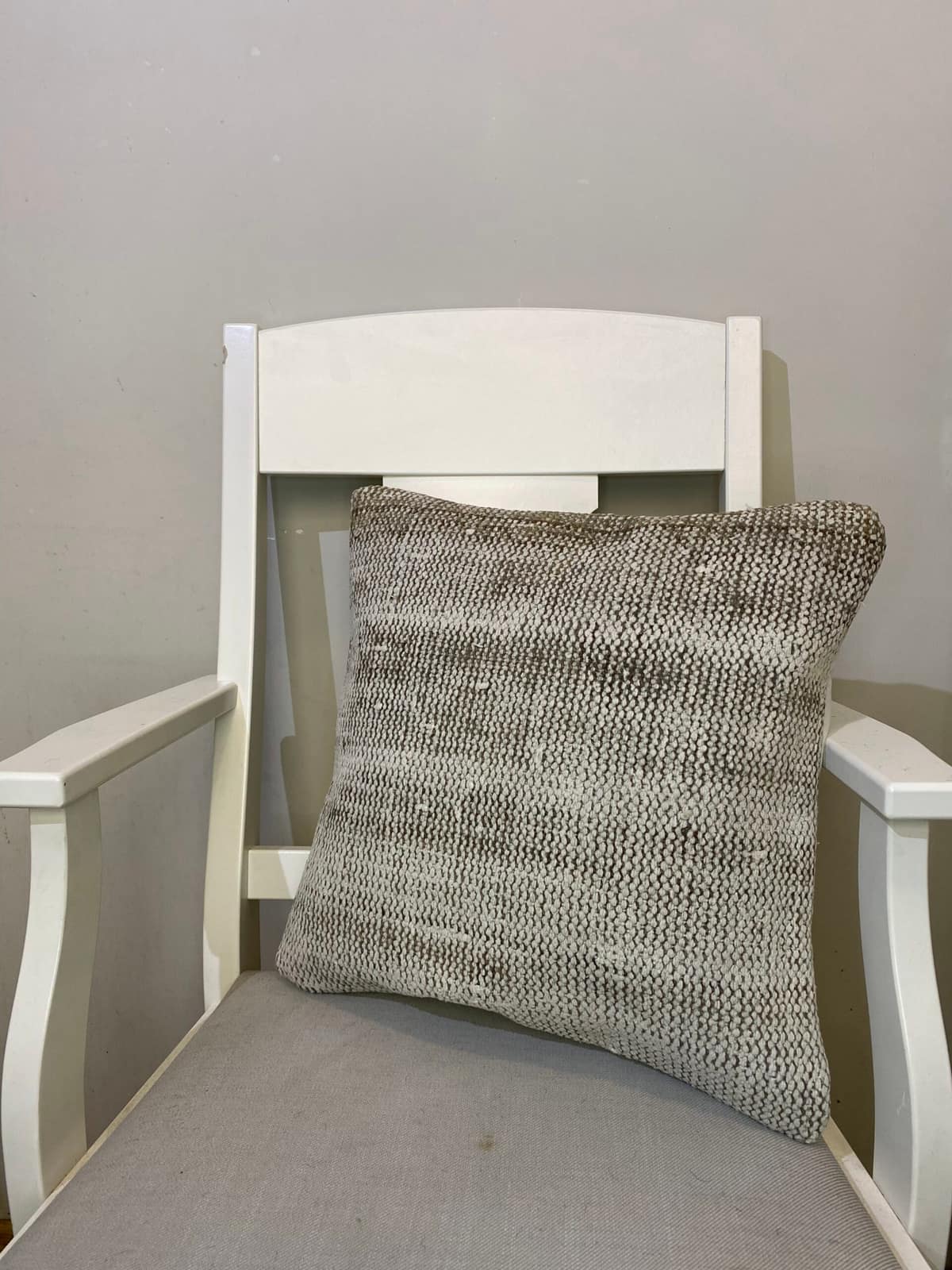 Handwoven Pillowcase, vintage rug, Kilim, hand-knotted wool & silk, size 45 × 45 cm, from Anatolia