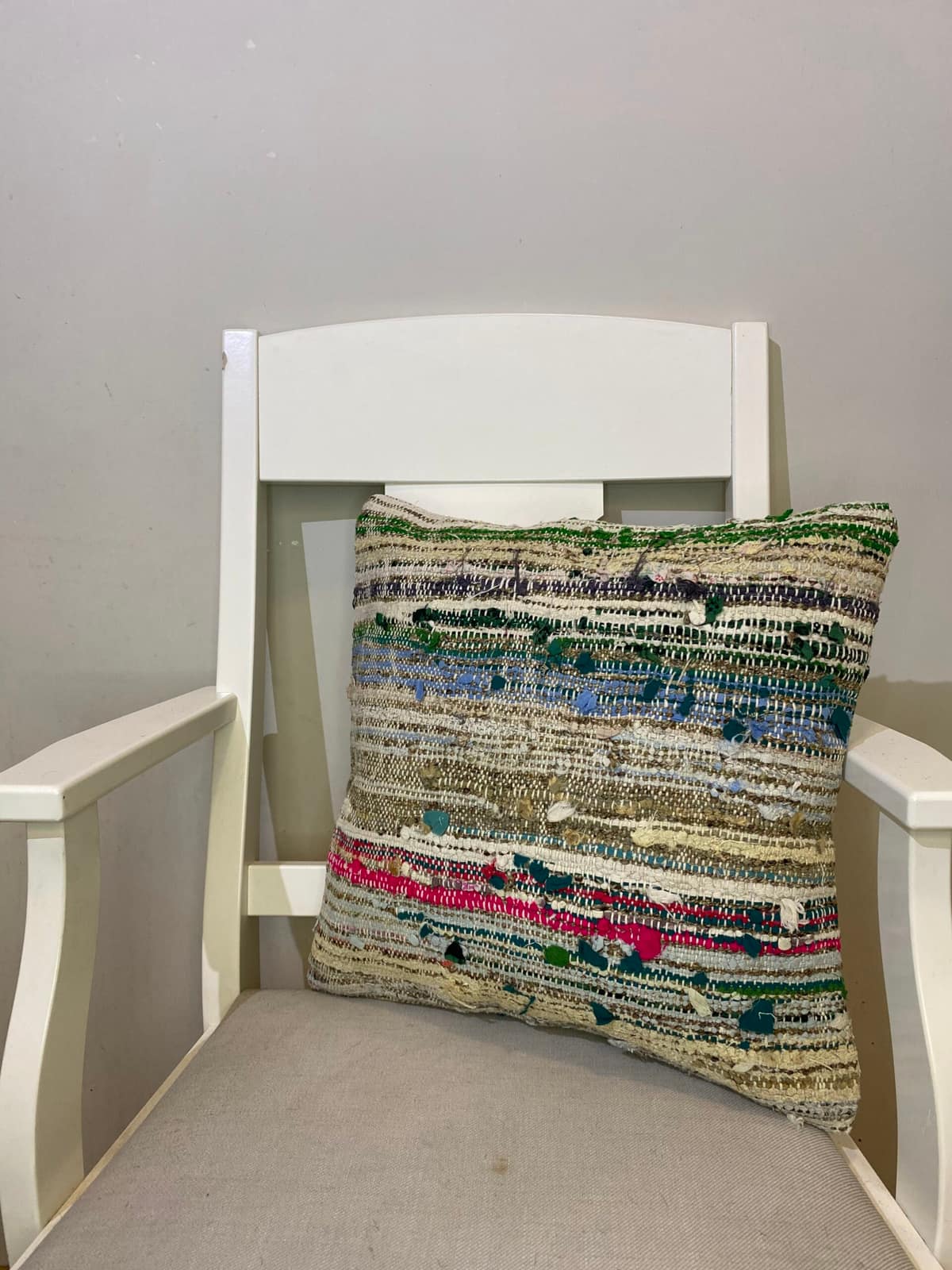 Handwoven Pillowcase, vintage rug, Kilim, hand-knotted wool & cotton, size 45 × 45 cm, from Oushak
