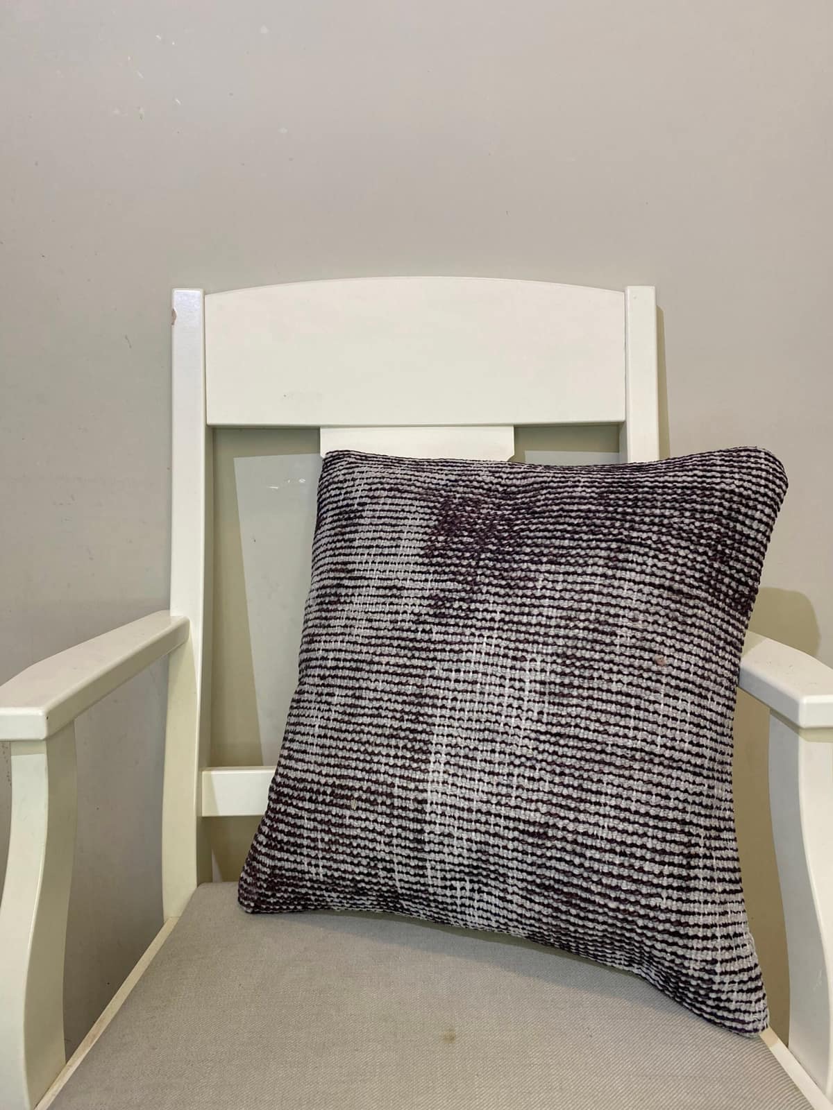 Hand-Woven Pillow Case, vintage rug, Kilim, hand-knotted cotton, size 45 × 45 cm, from Kayseri