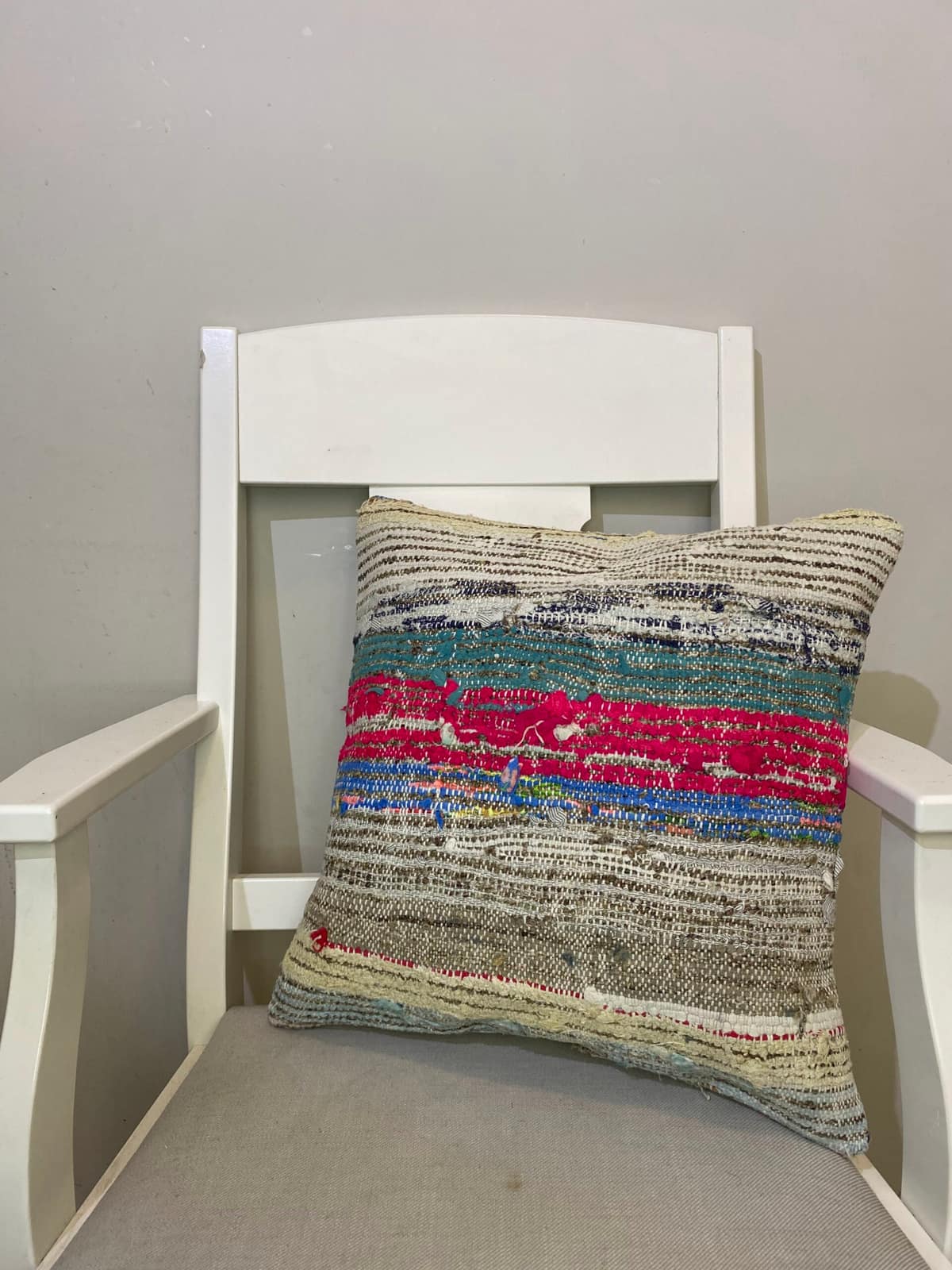 Handwoven Pillowcase, vintage rug, Kilim, hand-knotted silk, size 45 × 45 cm, from Gaziantep
