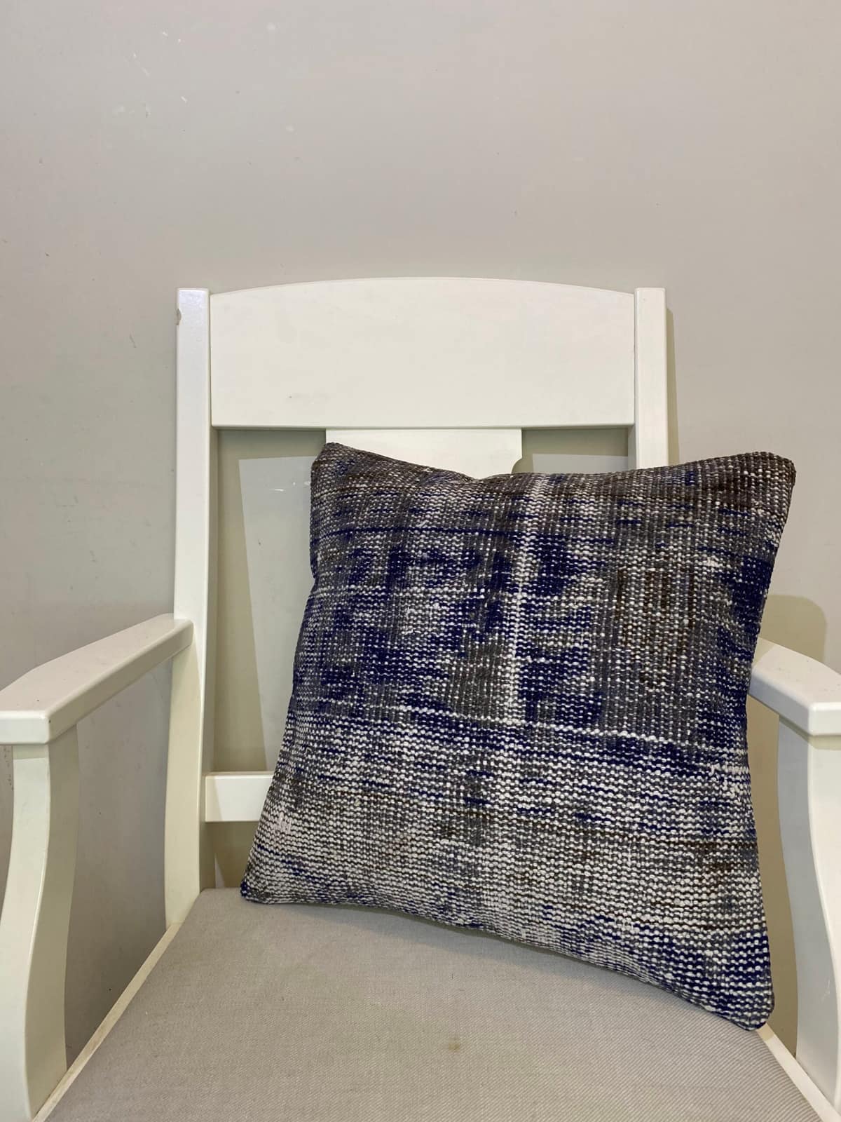 Hand-Woven Pillowcase, vintage rug, Kilim, hand-knotted silk, size 45 × 45 cm, from Gaziantep