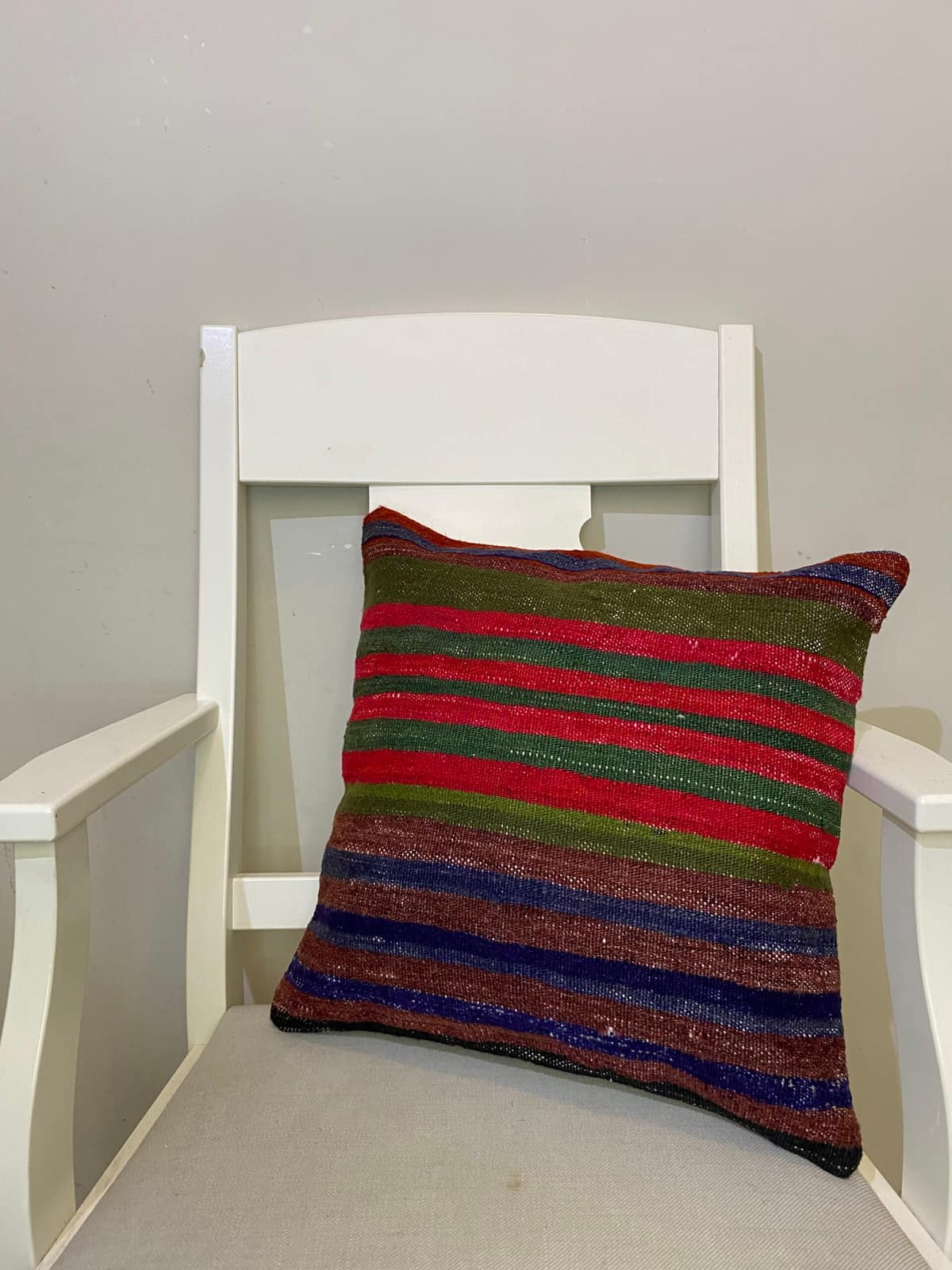 Handwoven Pillowcase, vintage rug, Kilim, hand-knotted wool & silk, size 45 × 45 cm, from Kayseri