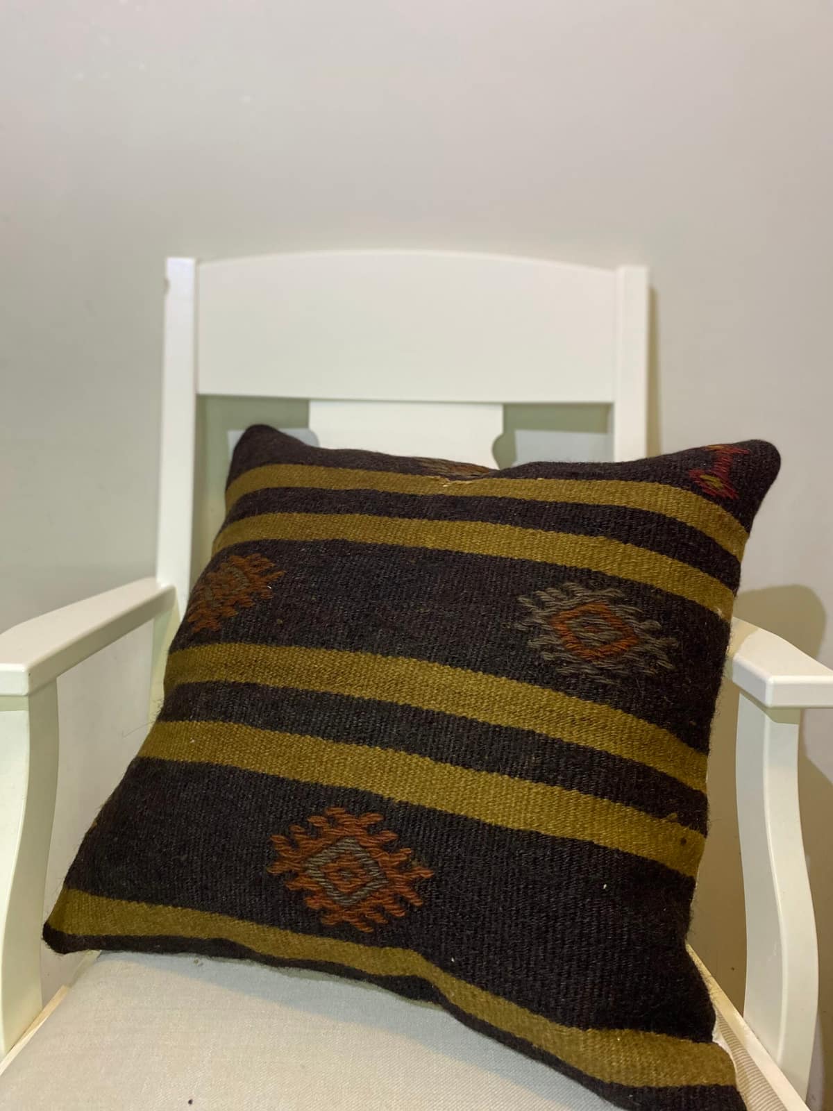 Handwoven Pillowcase, vintage rug, Kilim, hand-knotted wool & cotton, size 50 × 50 cm, from Hereke