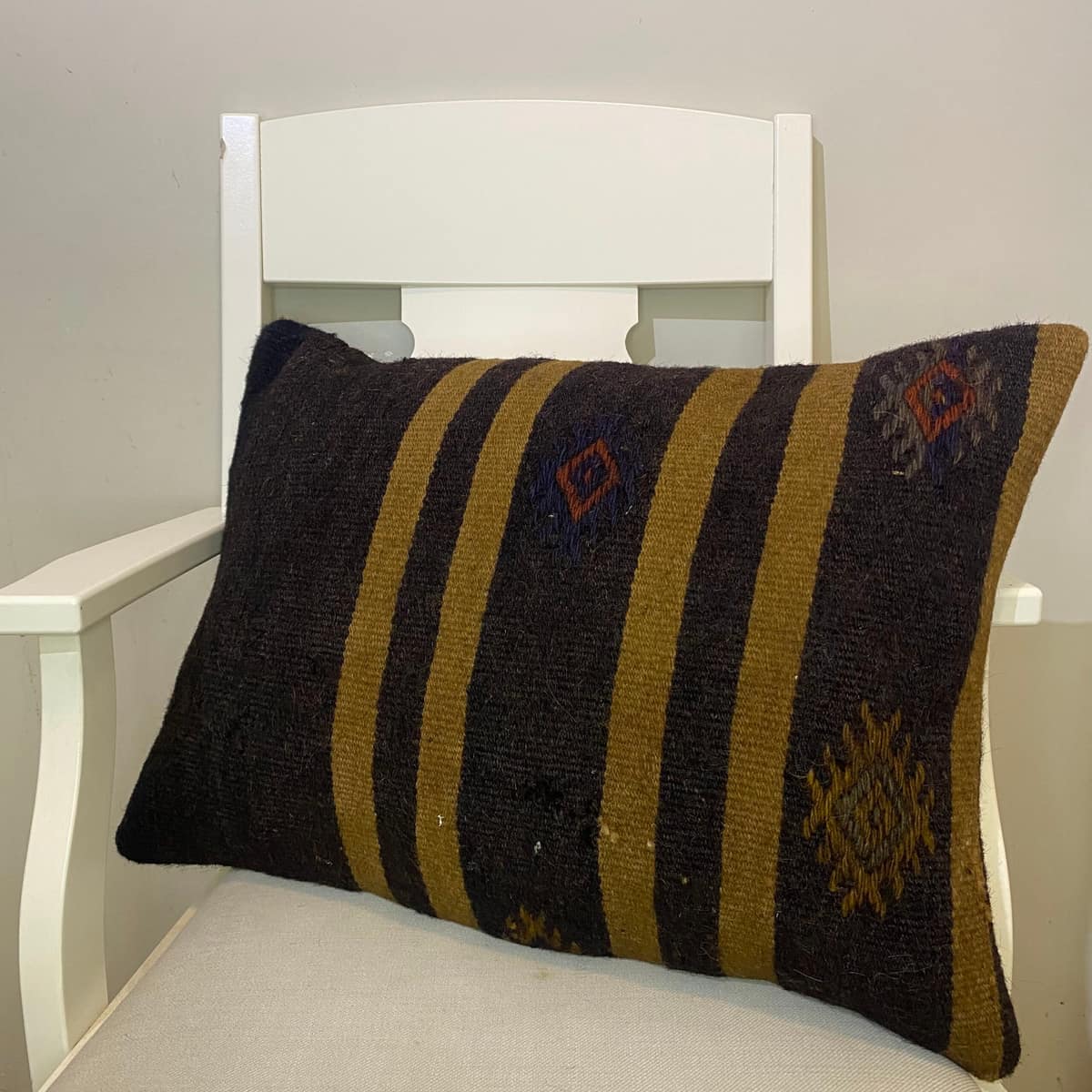 Handwoven Pillowcase, vintage rug, Kilim, hand-knotted wool & cotton, size 40 × 60 cm, from Bursa