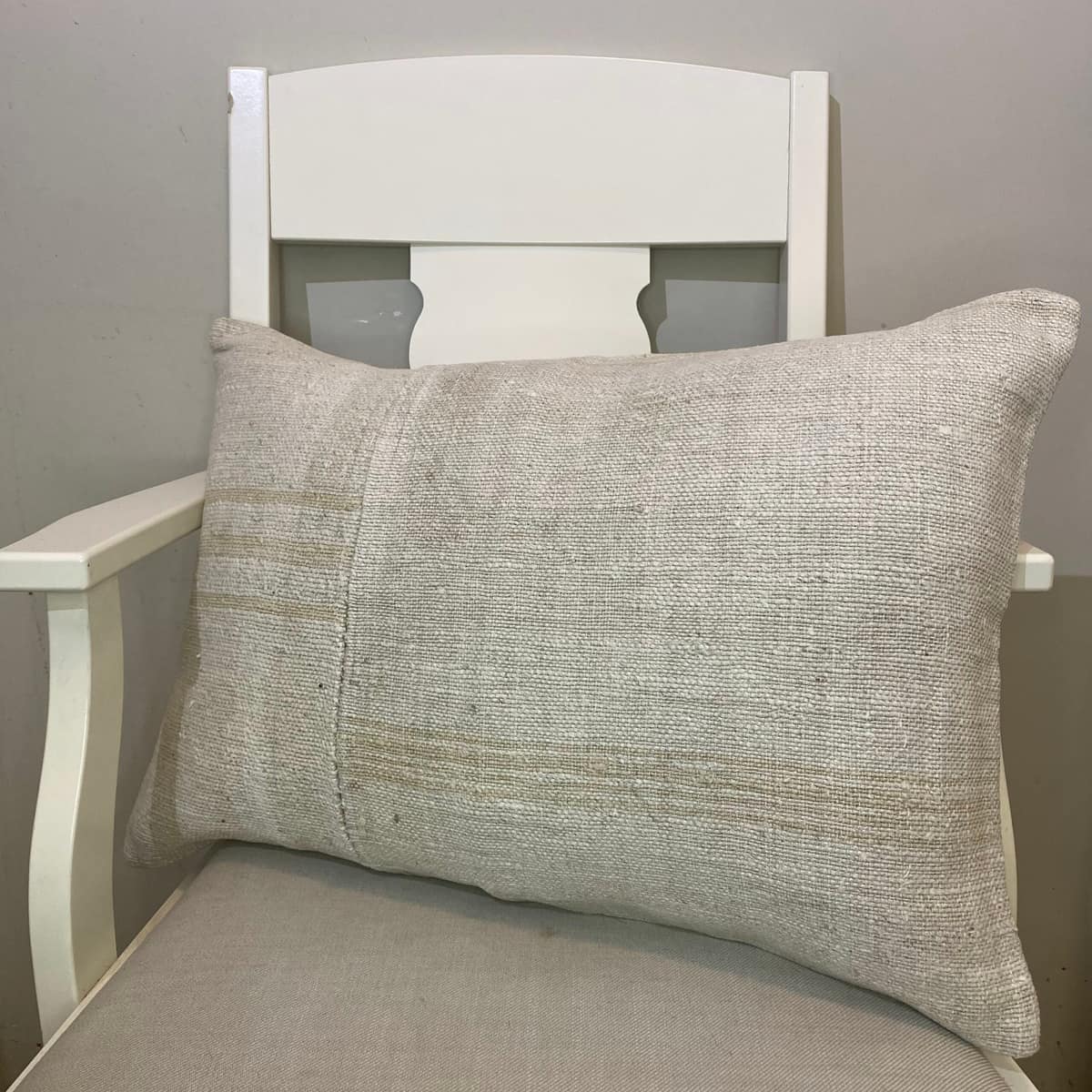 Handwoven Pillowcase, vintage rug, Kilim, hand-knotted wool, size 40 × 60 cm, from Oushak
