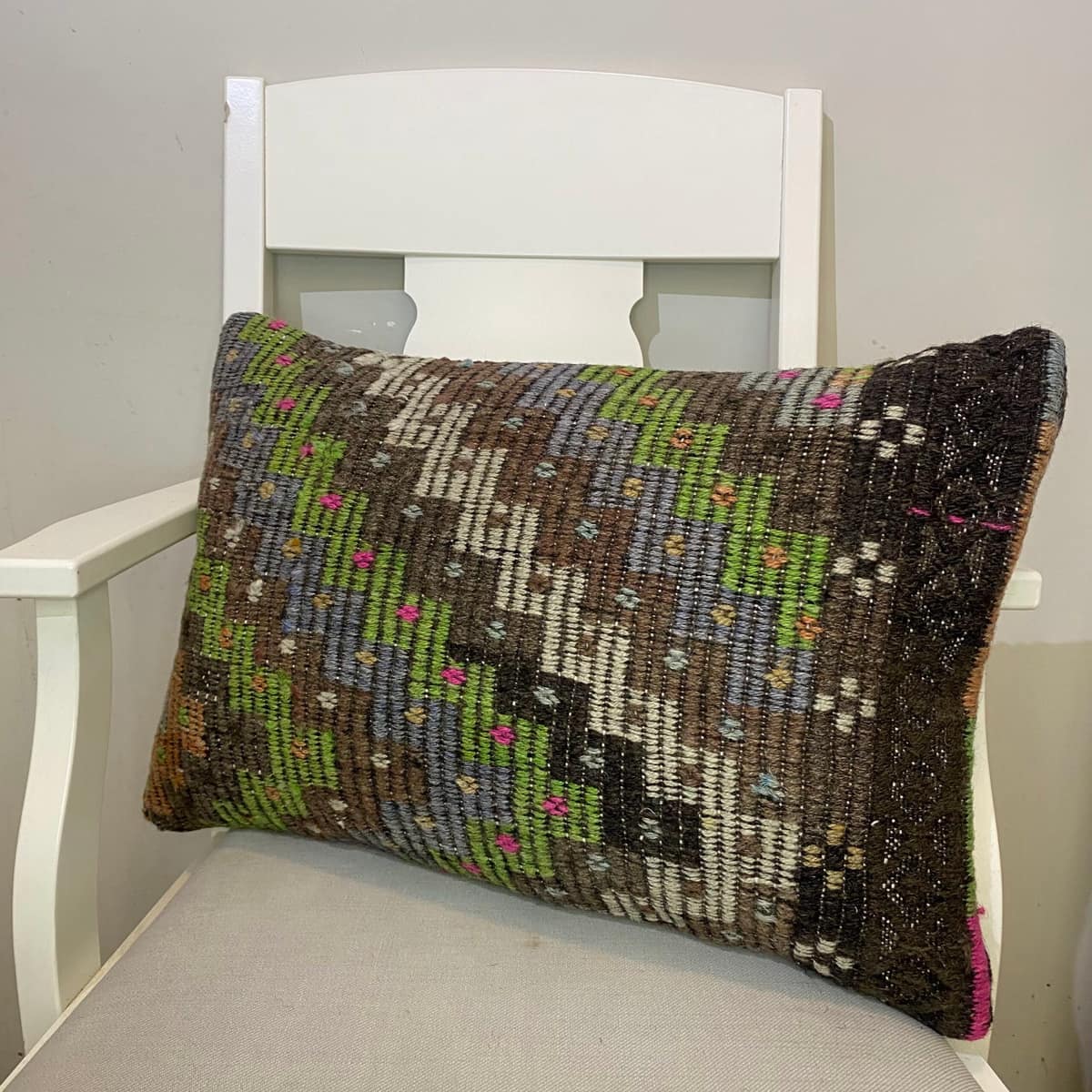Hand-Woven Pillowcase, vintage rug, Kilim, hand-knotted silk, size 40 × 60 cm, from Kars