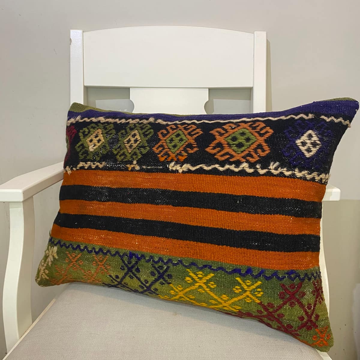 Handwoven Pillowcase, vintage rug, Kilim, hand-knotted wool, cotton & silk, size 40 × 60 cm, from Ladik
