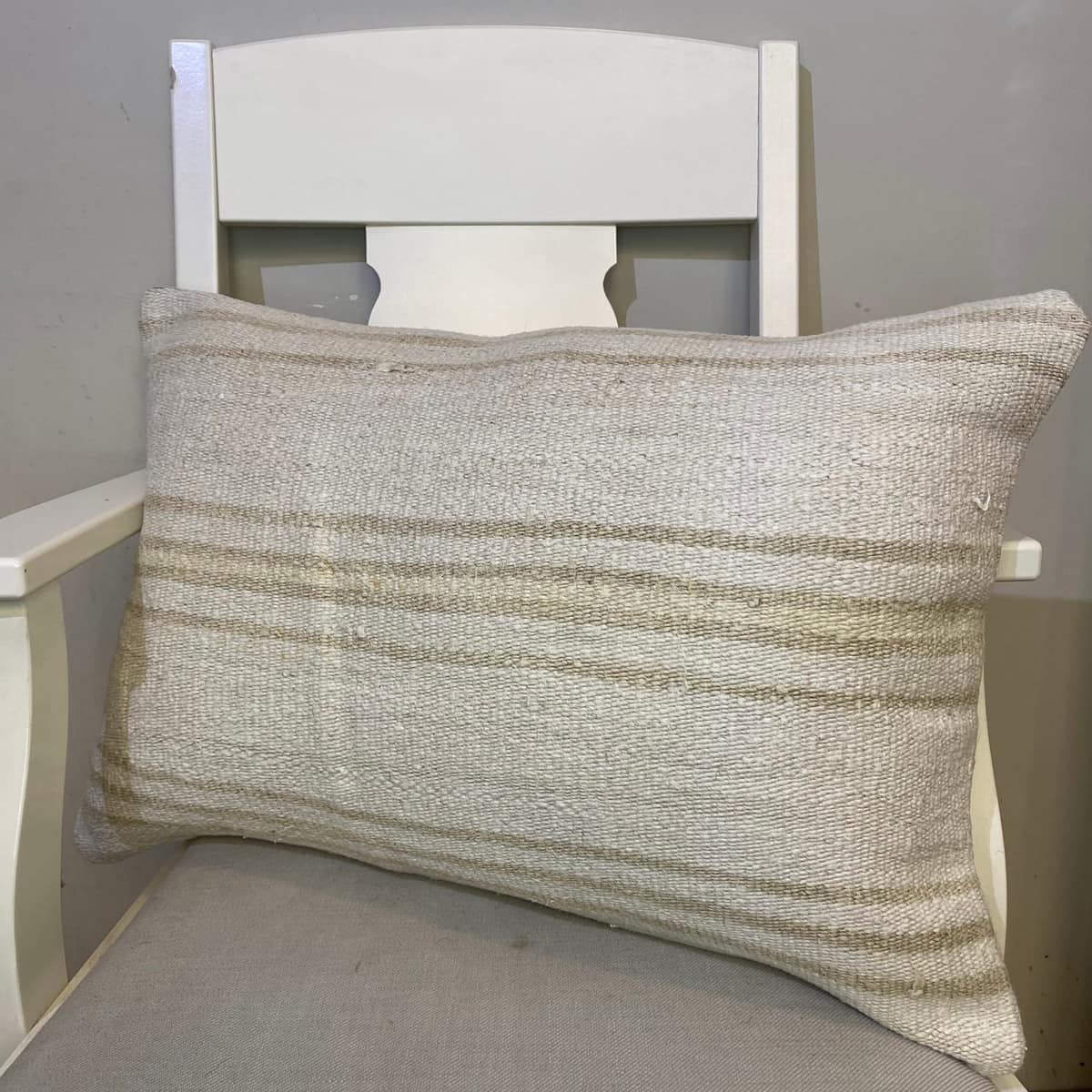 Hand-Woven Pillowcase, vintage rug, Kilim, hand-knotted silk, size 40 × 60 cm, from Anatolia