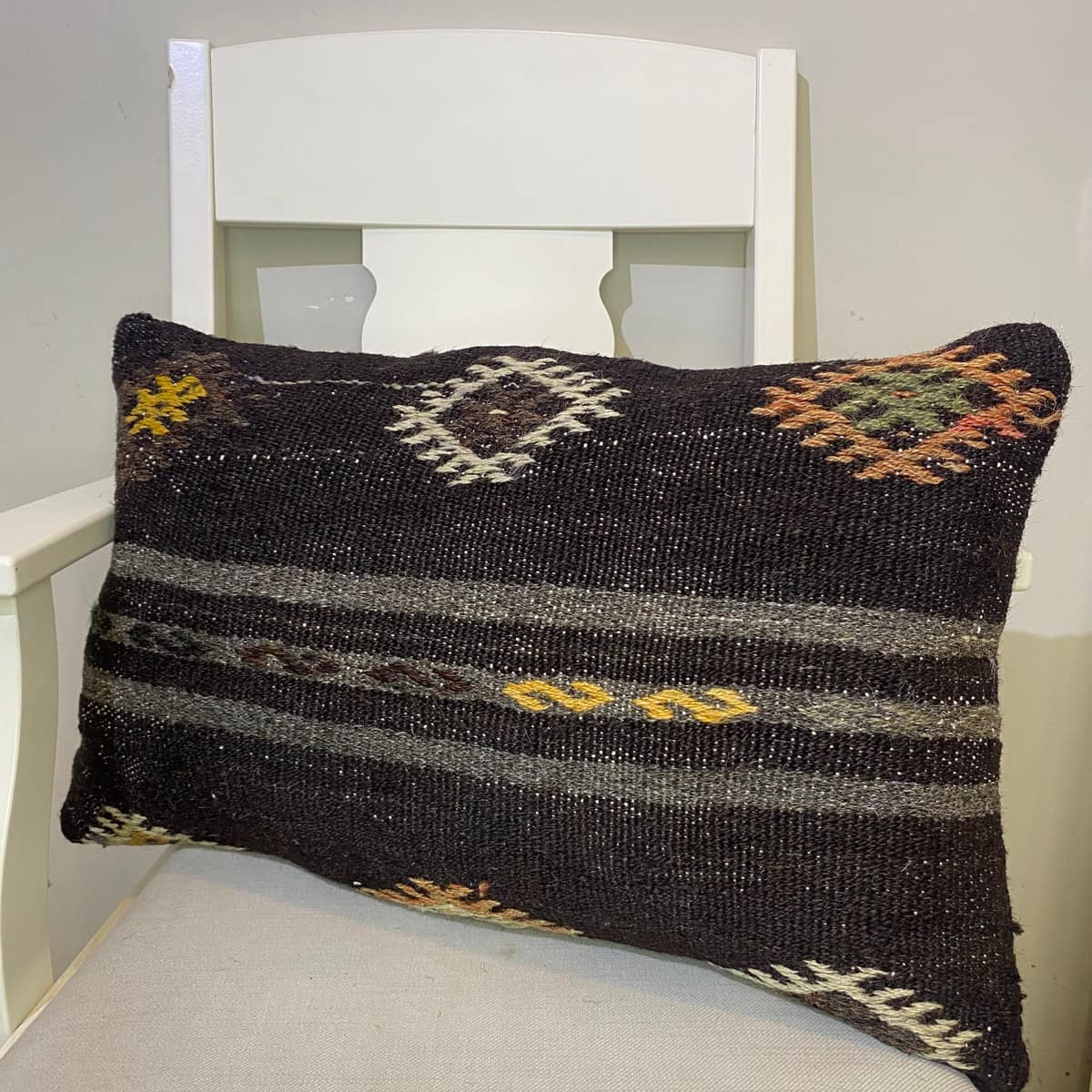 Handwoven Pillowcase, vintage rug, Kilim, hand-knotted silk, size 40 × 60 cm, from Kayseri
