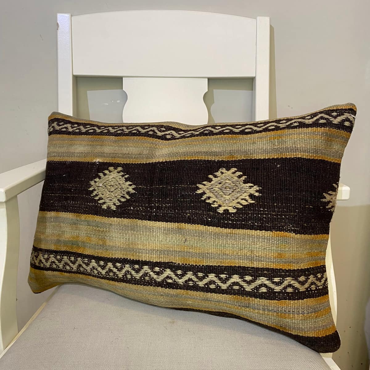 Hand-Woven Pillowcase, vintage rug, Kilim, hand-knotted wool & silk, size 40 × 60 cm, from Anatolia