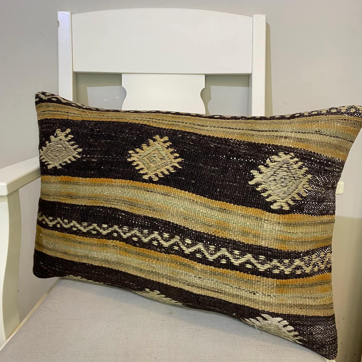 Hand-Woven Pillowcase, vintage rug, Kilim, hand-knotted wool & silk, size 40 × 60 cm, from Kayseri