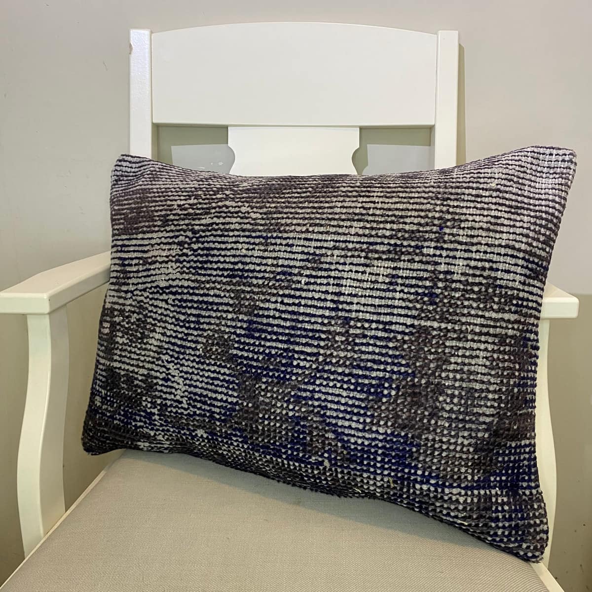 Hand-Woven Pillowcase, vintage rug, Kilim, hand-knotted wool & silk, size 40 × 60 cm, from Ladik
