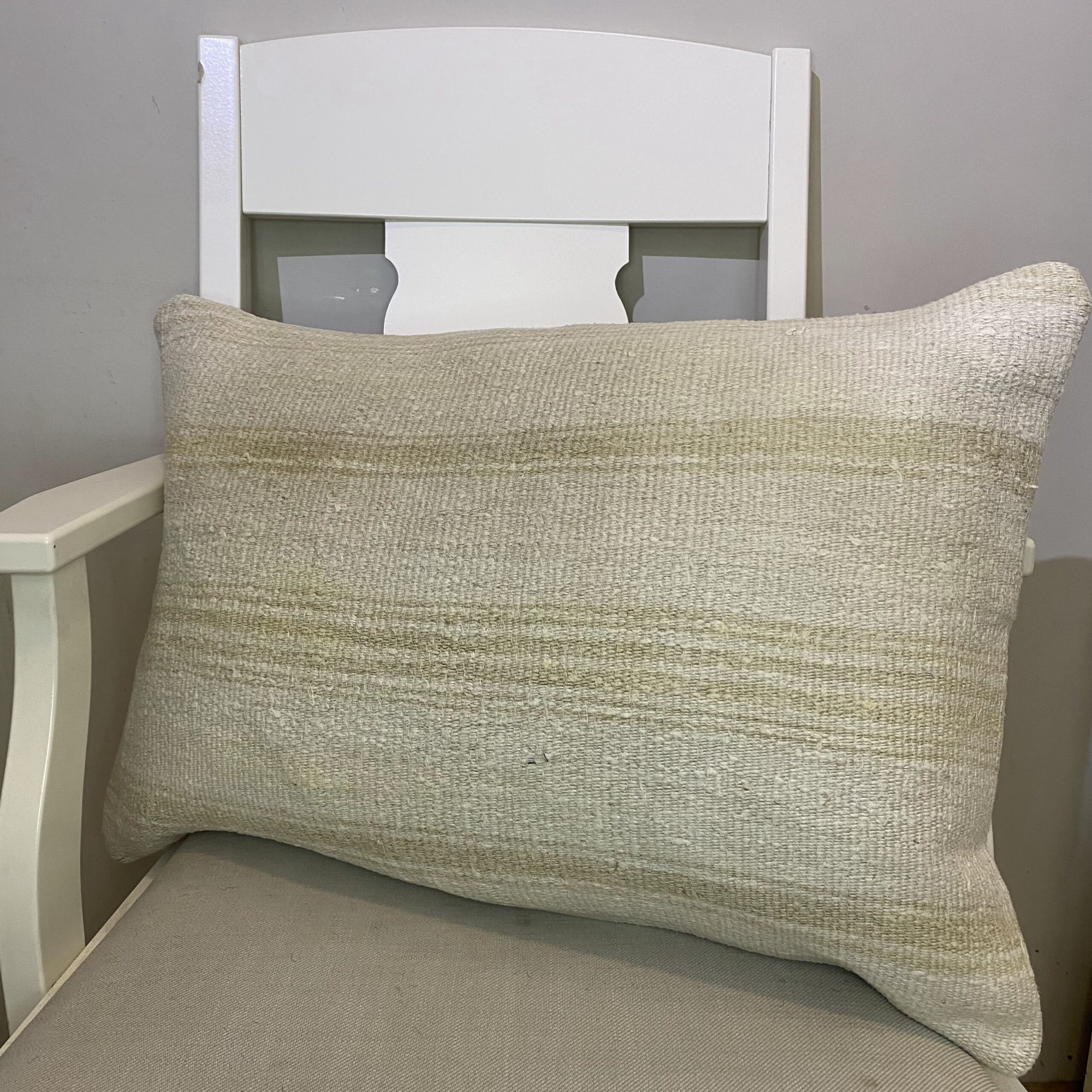 Handwoven Pillowcase, vintage rug, Kilim, hand-knotted silk, size 40 × 60 cm, from Konya