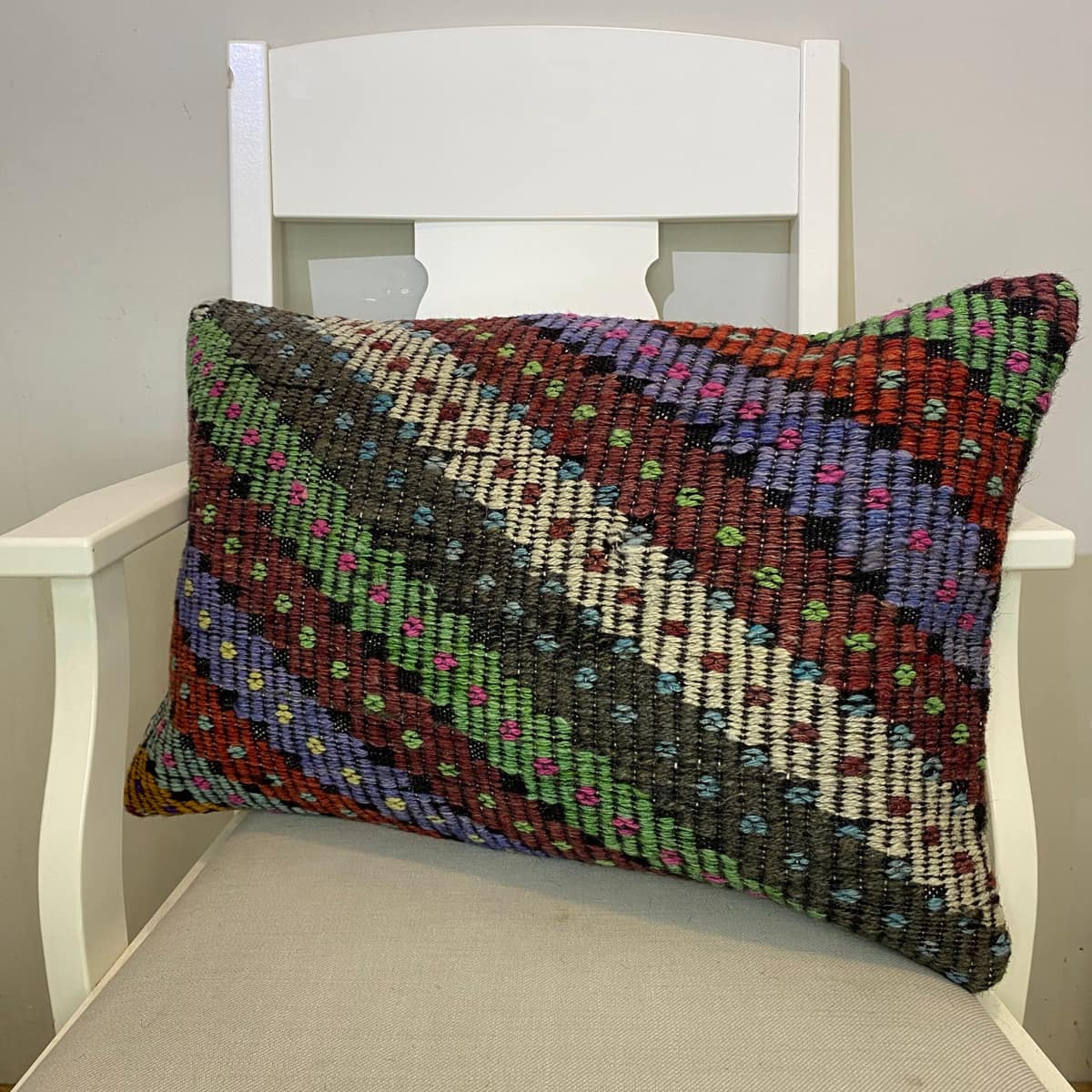 Handwoven Pillowcase, vintage rug, Kilim, hand-knotted cotton, size 40 × 60 cm, from Gaziantep