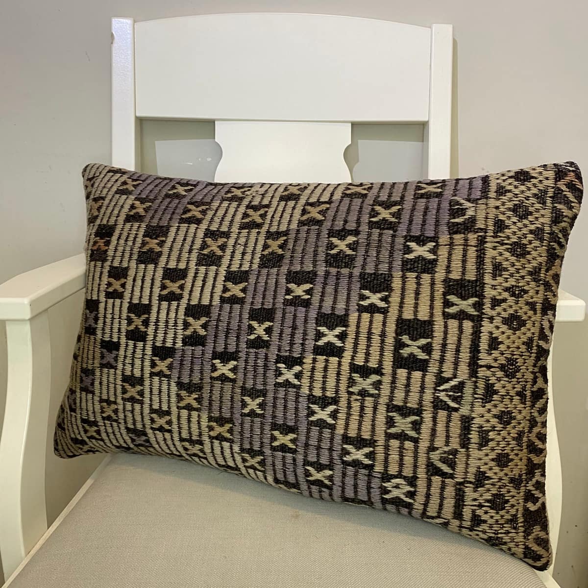 Handwoven Pillowcase, vintage rug, Kilim, hand-knotted cotton, size 40 × 60 cm, from Manisa