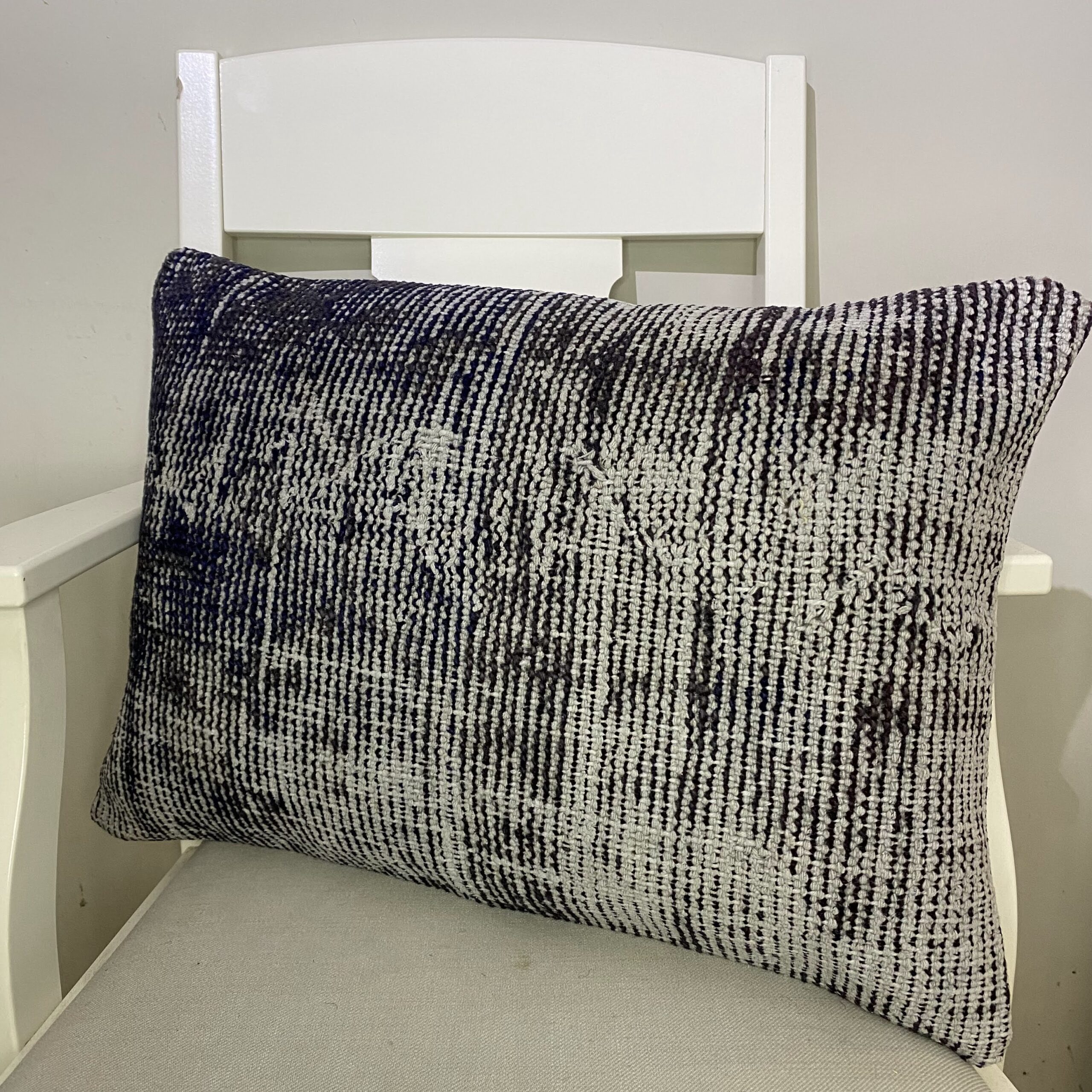 Hand-Woven Pillowcase, vintage rug, Kilim, hand-knotted wool, size 40 × 60 cm, from Isparta