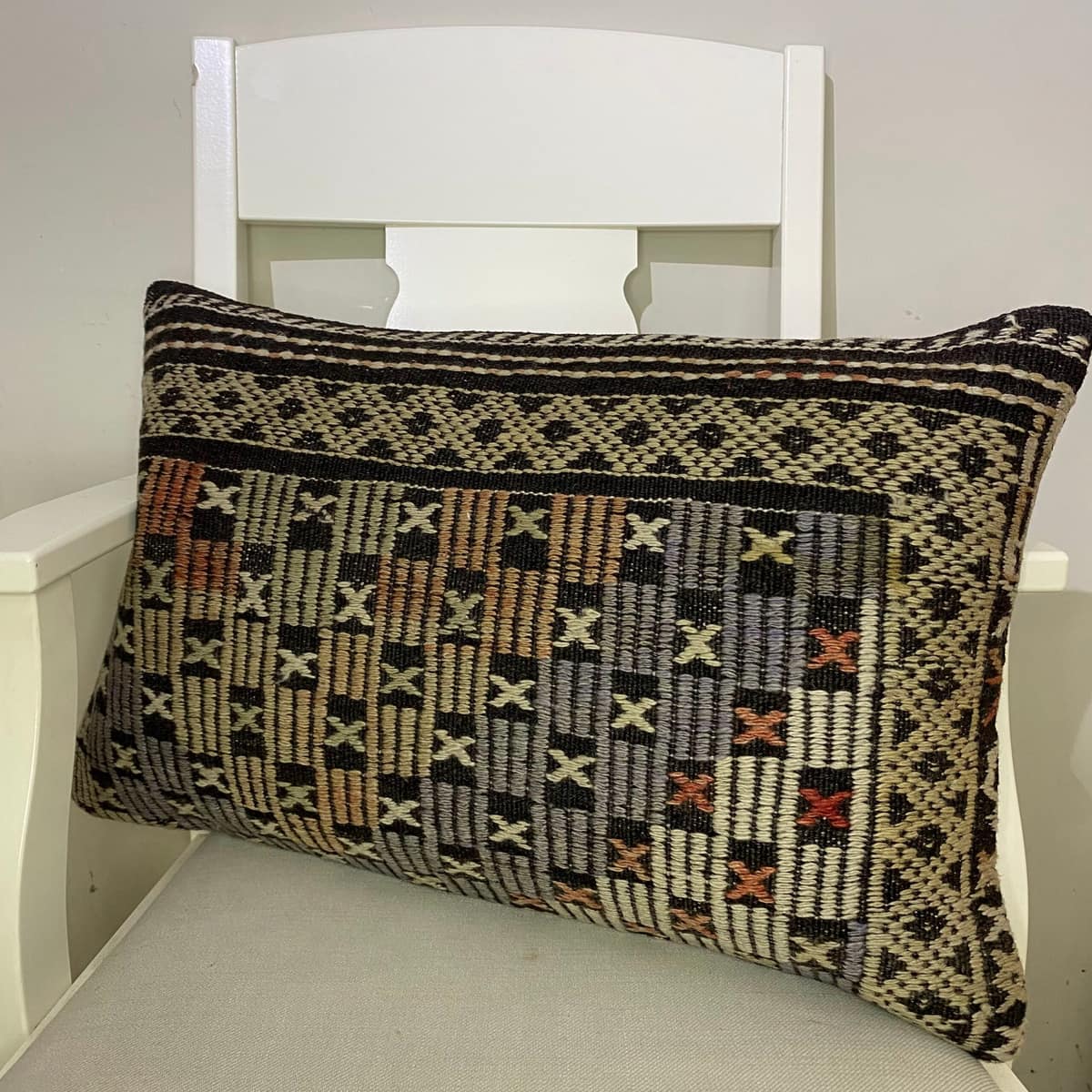Hand-Woven Pillowcase, vintage rug, Kilim, hand-knotted cotton, size 40 × 60 cm, from Bergama