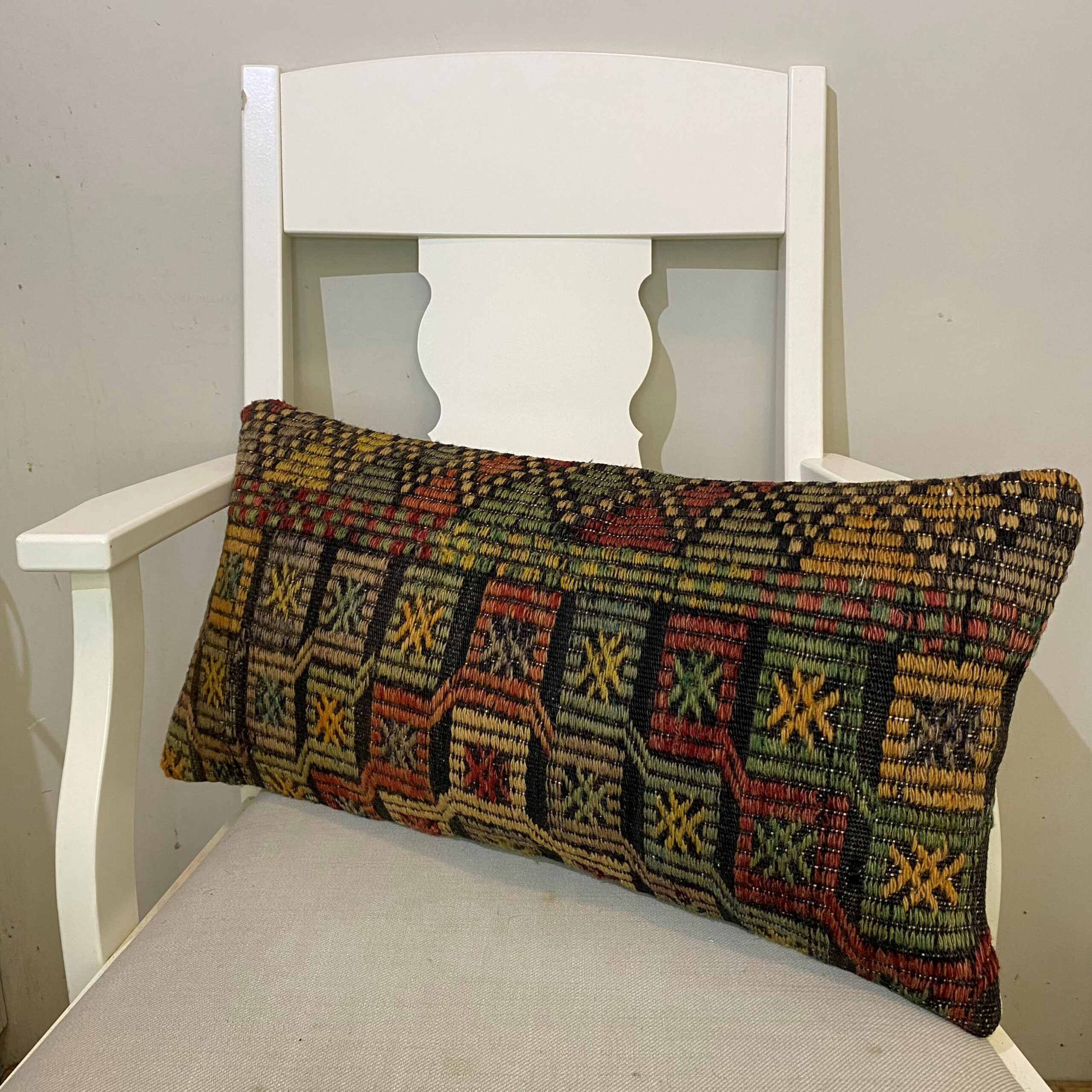 Hand-Woven Patchwork Pillowcase, vintage rug, Kilim, hand-knotted cotton, size 30 × 60 cm, from Gaziantep